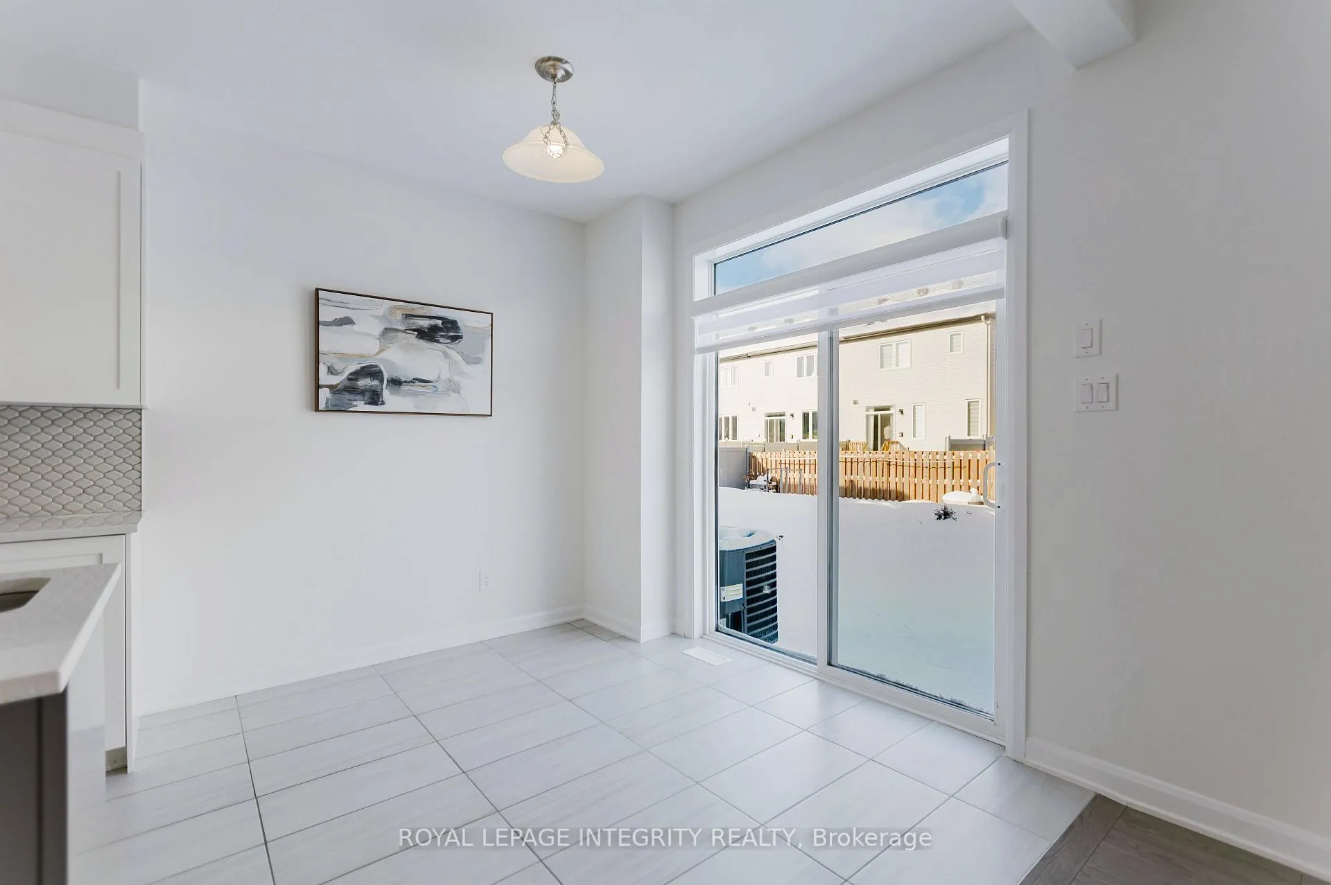 Photo 15 of 850 Cappamore Drive, Ottawa, Barrhaven - Half Moon Bay — HOMEH