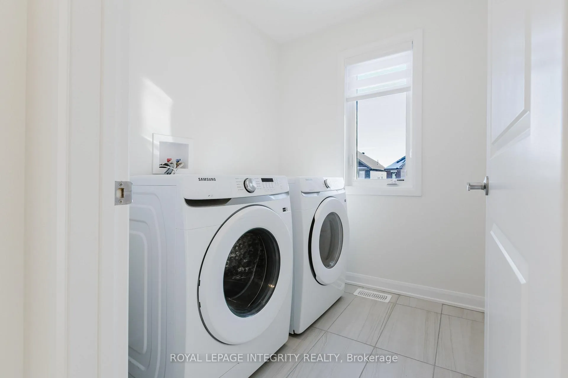 Photo 35 of 850 Cappamore Drive, Ottawa, Barrhaven - Half Moon Bay — HOMEH