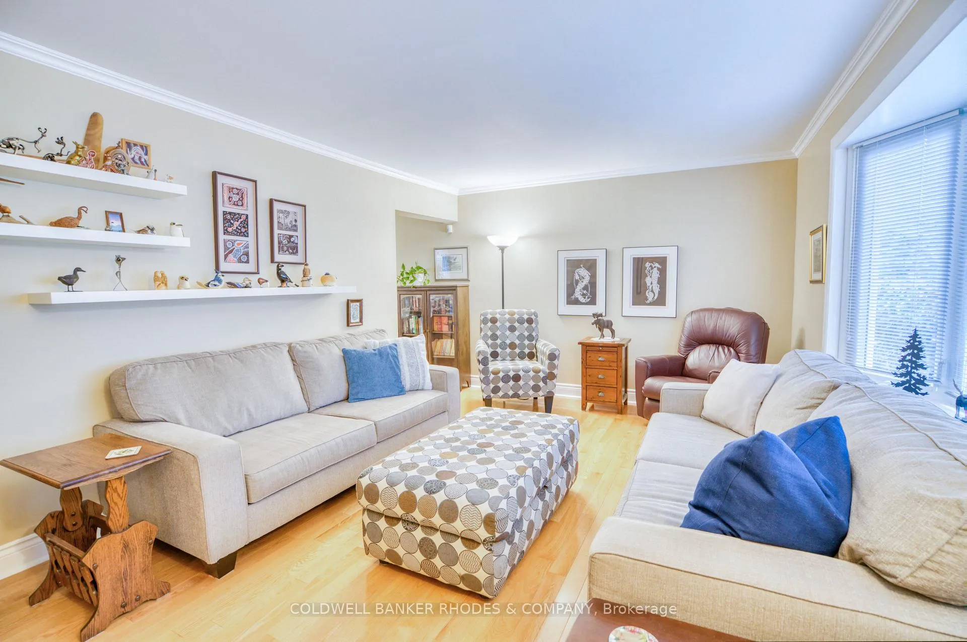 Photo 3 of 118 Robinson Avenue, Ottawa, Sandy Hill — HOMEH