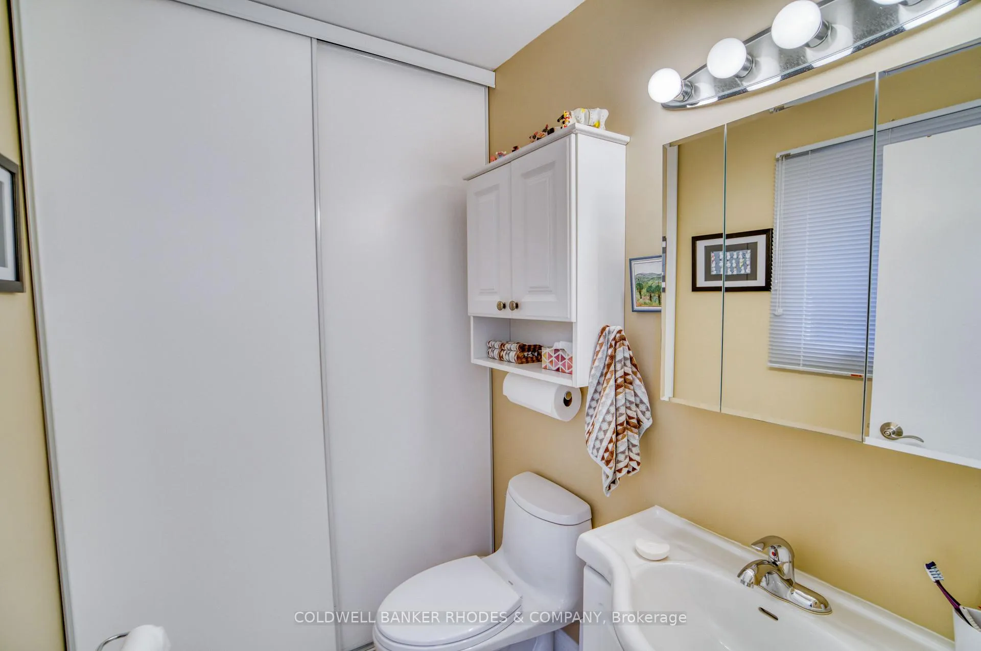 Photo 6 of 118 Robinson Avenue, Ottawa, Sandy Hill — HOMEH