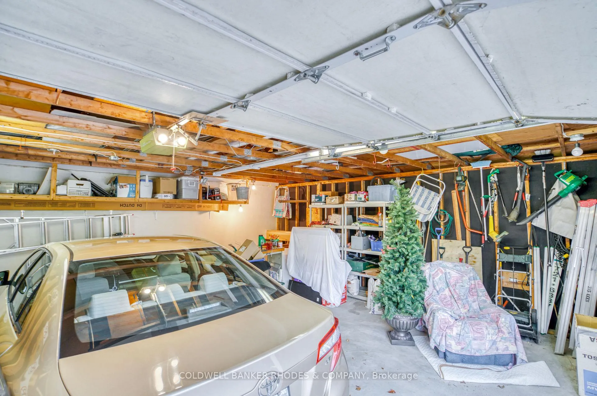 Photo 17 of 118 Robinson Avenue, Ottawa, Sandy Hill — HOMEH