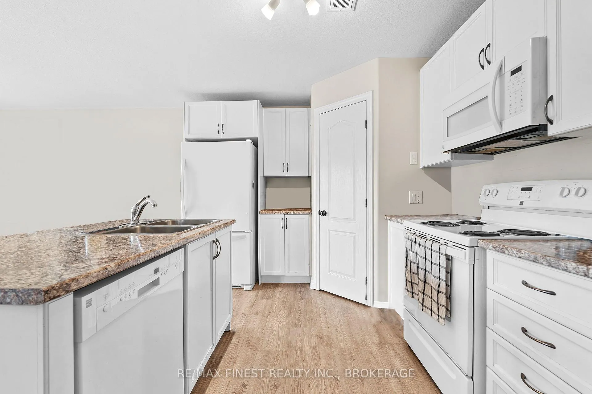 Photo 7 of 905 Blossom Street, Kingston, City Northwest — HOMEH