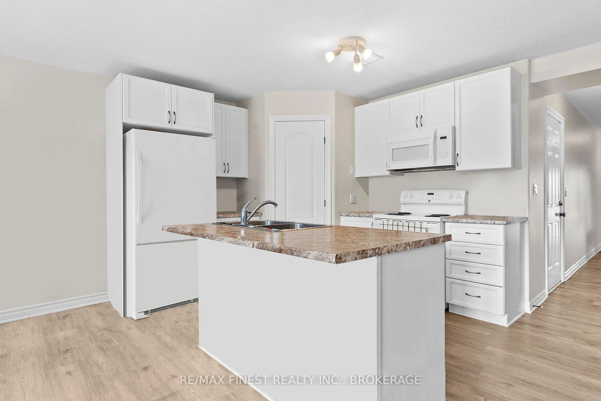 Photo 8 of 905 Blossom Street, Kingston, City Northwest — HOMEH