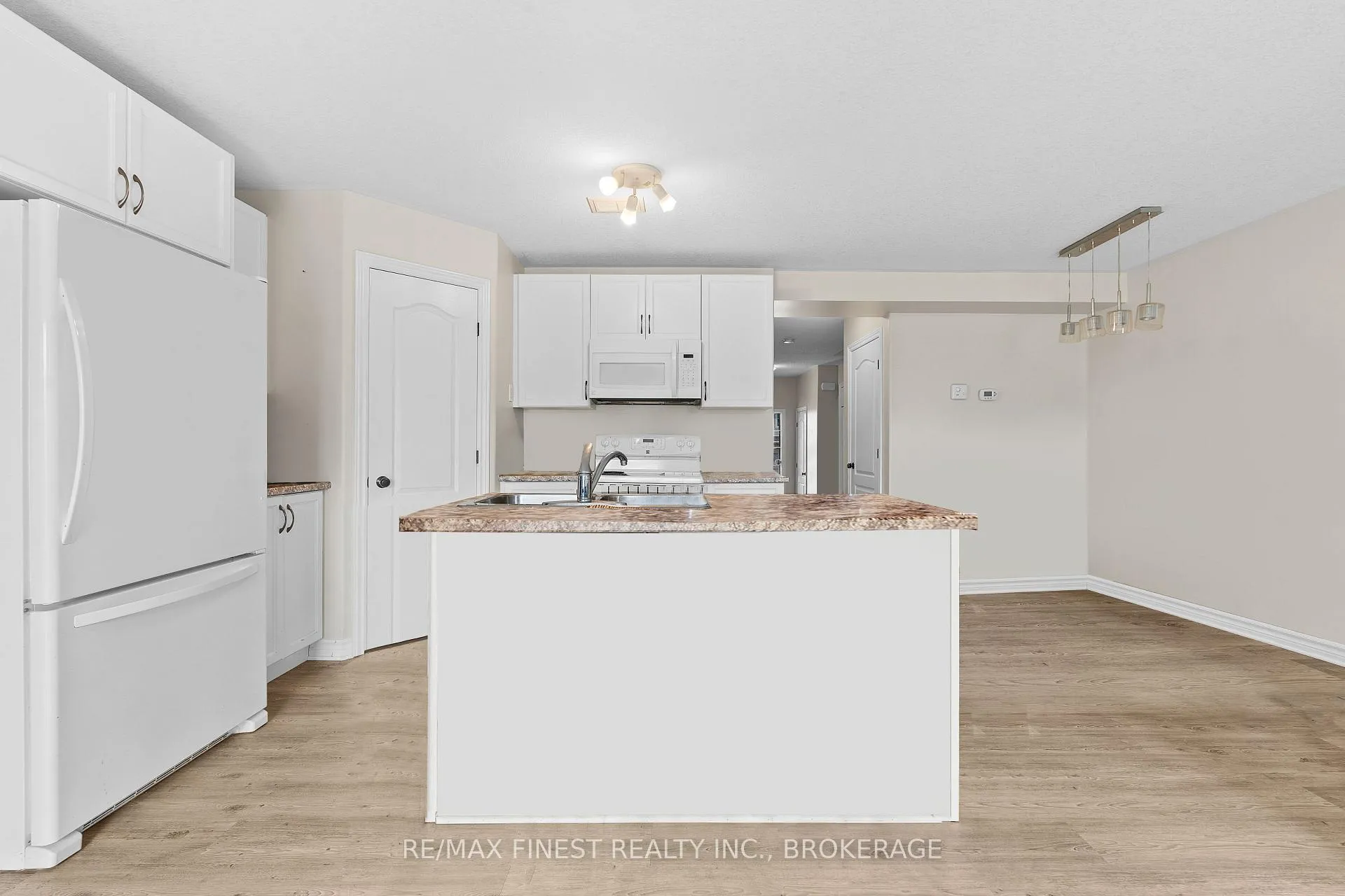 Photo 12 of 905 Blossom Street, Kingston, City Northwest — HOMEH