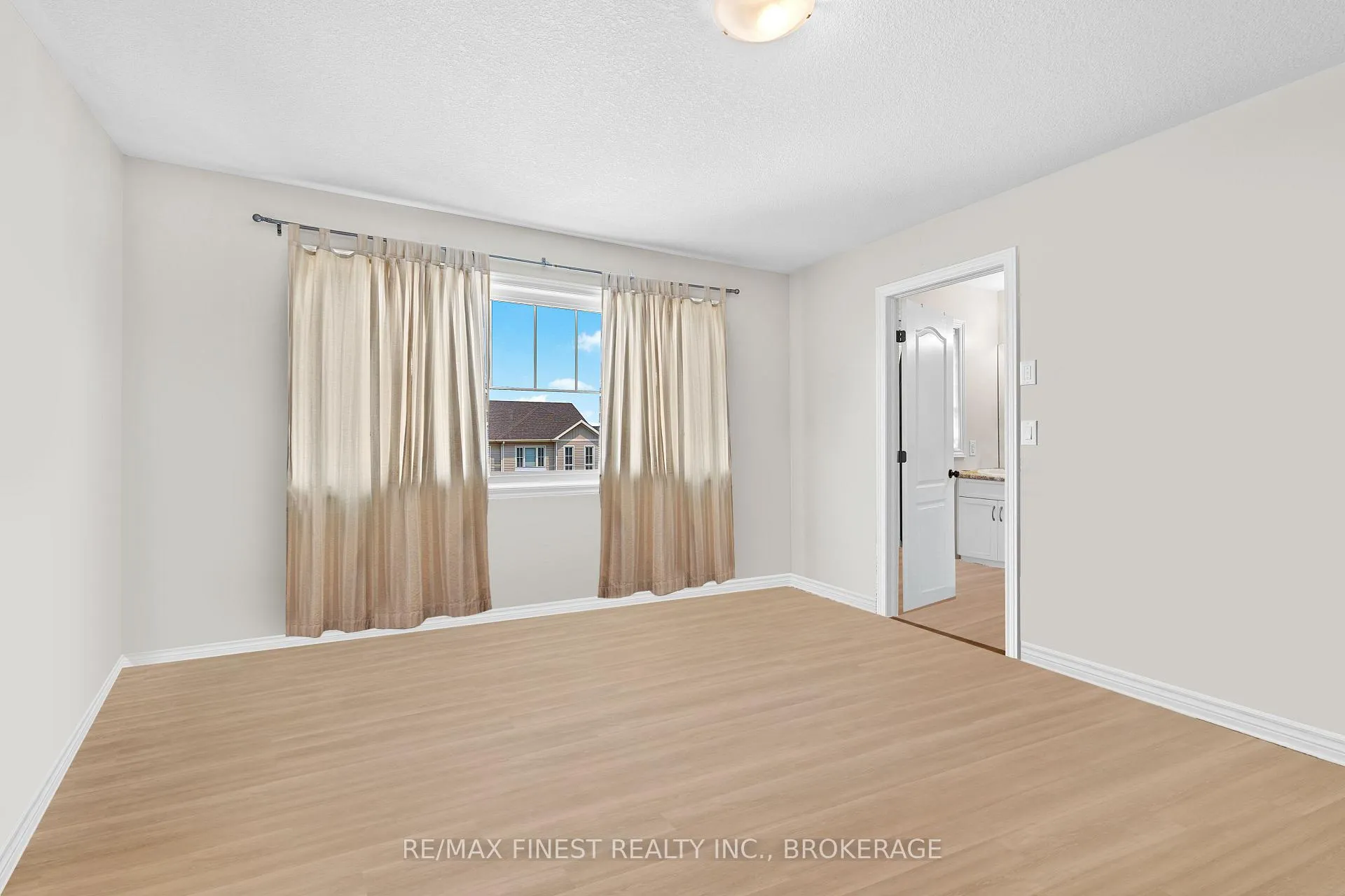 Photo 13 of 905 Blossom Street, Kingston, City Northwest — HOMEH