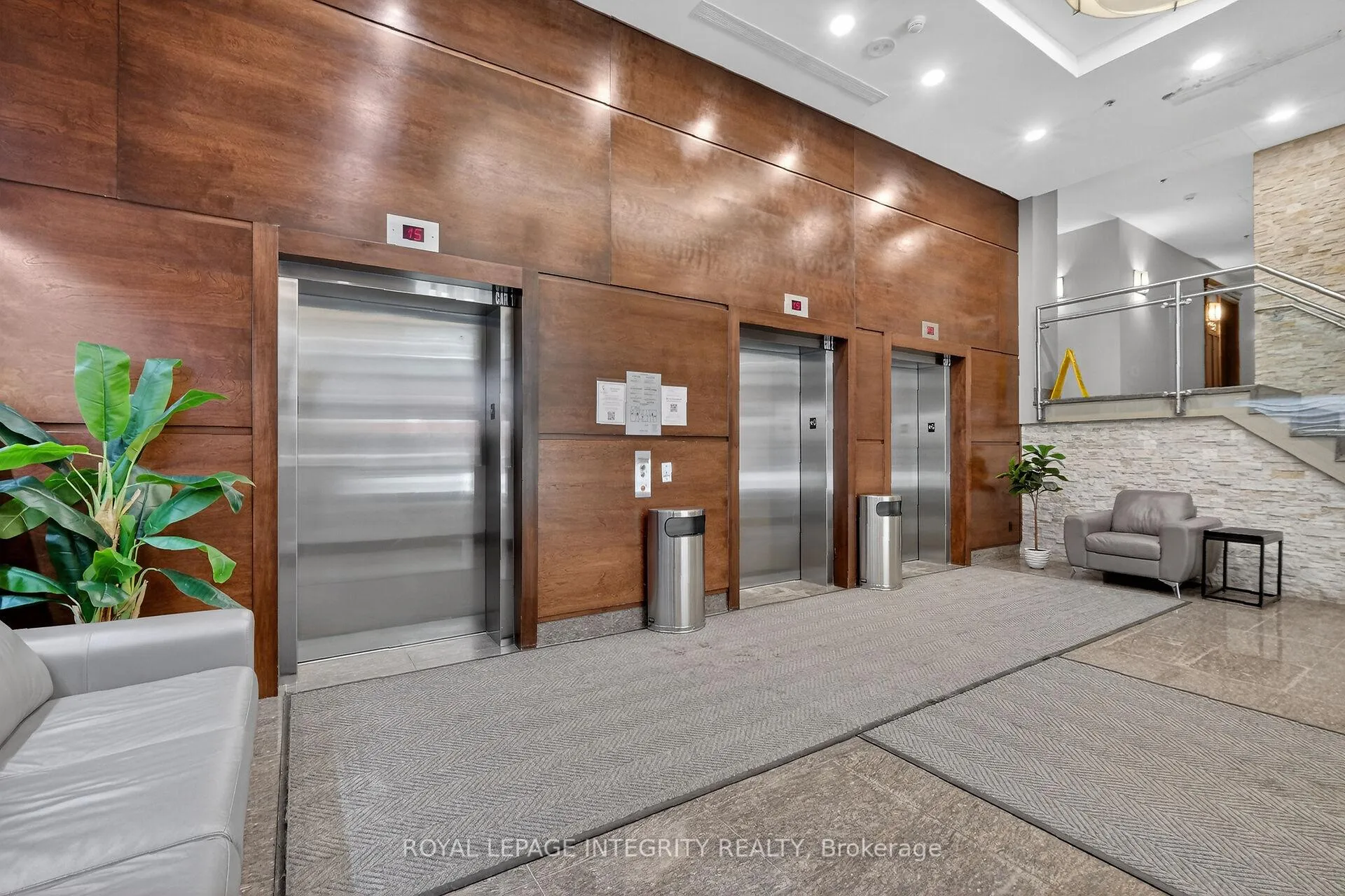 Photo 3 of Unit 416, 238 Besserer Street, Ottawa, Sandy Hill — HOMEH