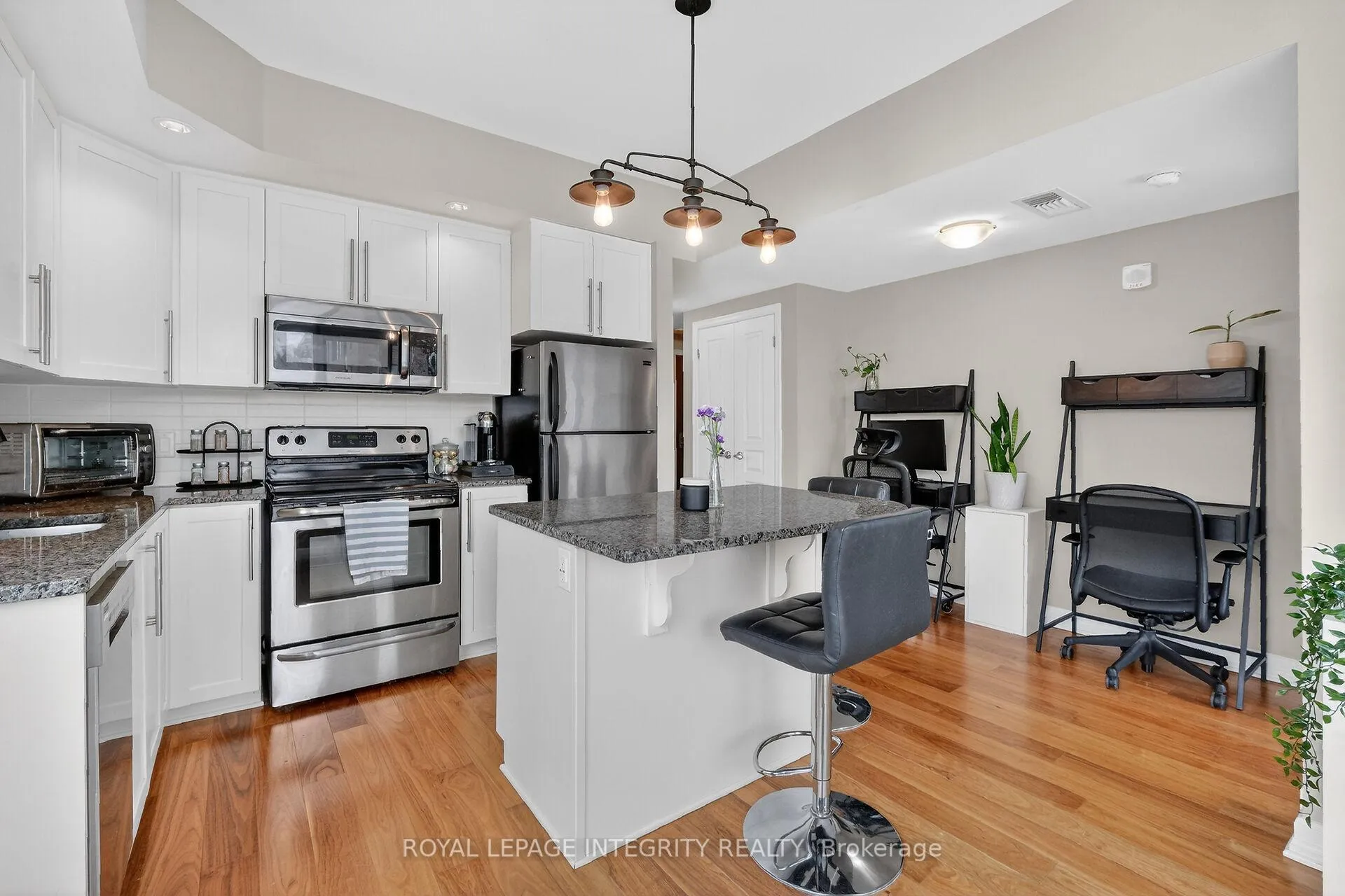 Photo 15 of Unit 416, 238 Besserer Street, Ottawa, Sandy Hill — HOMEH