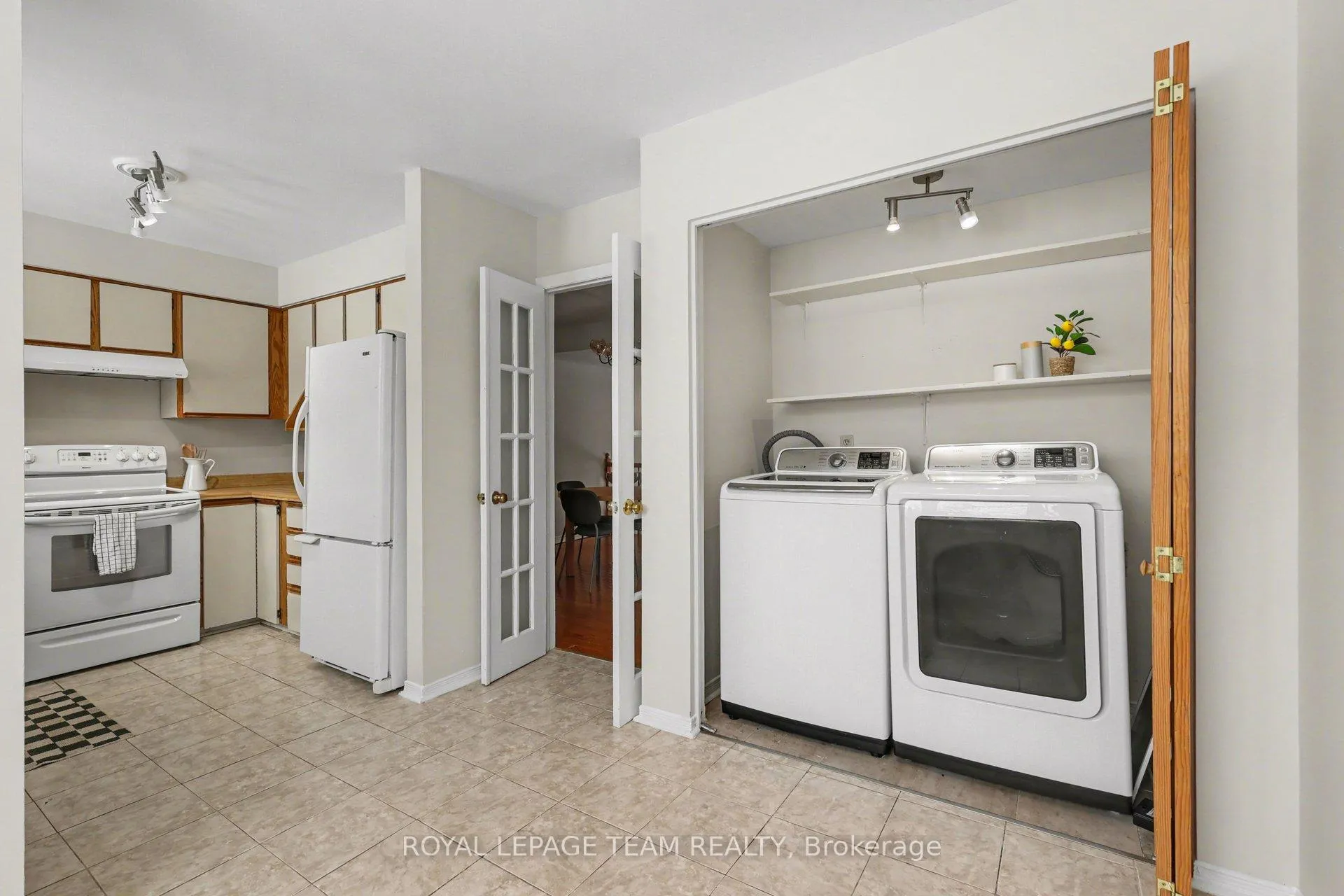 Photo 11 of 1453 Waltham Street, Ottawa, Sawmill Creek/Timbermill — HOMEH