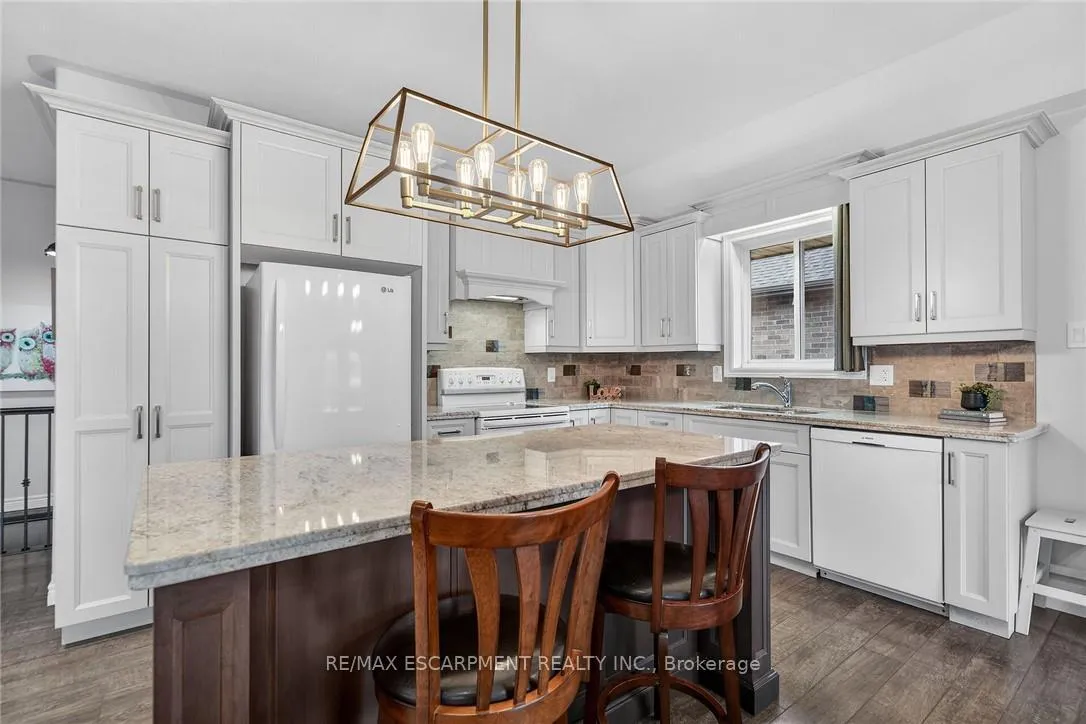 Photo 13 of 18 Homer Street, Norfolk, Port Dover — HOMEH