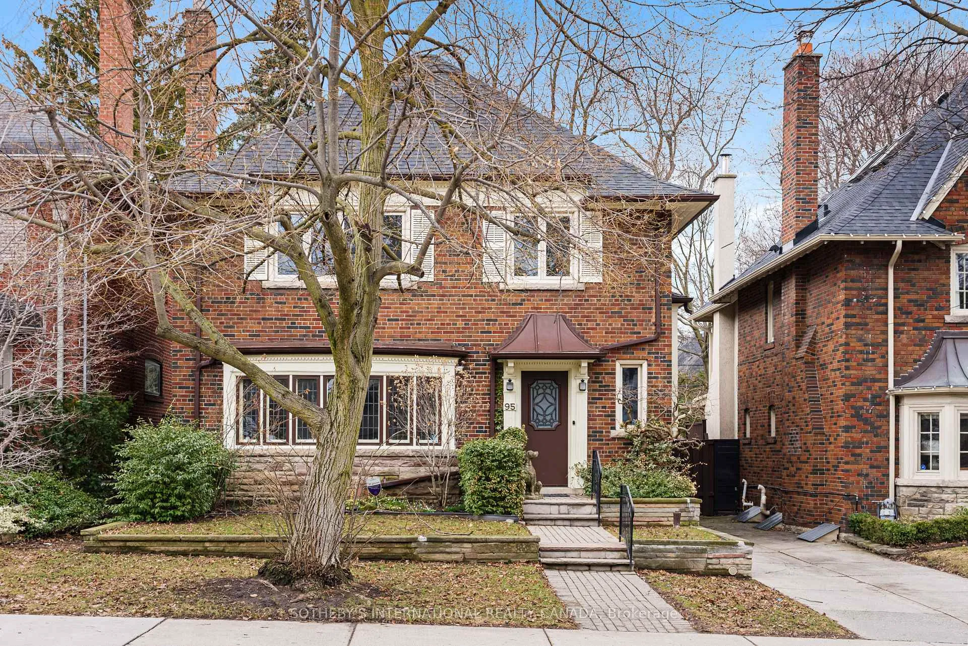 Photo 2 of 95 Highbourne Road, Toronto, Yonge-Eglinton — HOMEH