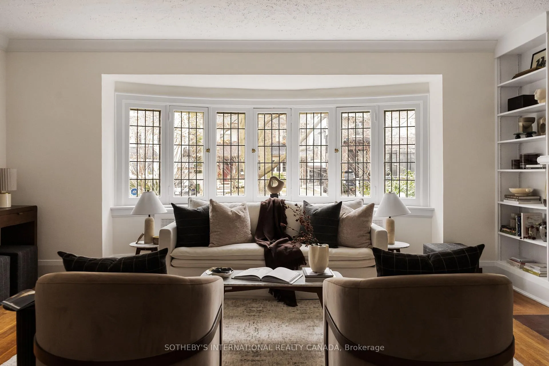 Photo 9 of 95 Highbourne Road, Toronto, Yonge-Eglinton — HOMEH