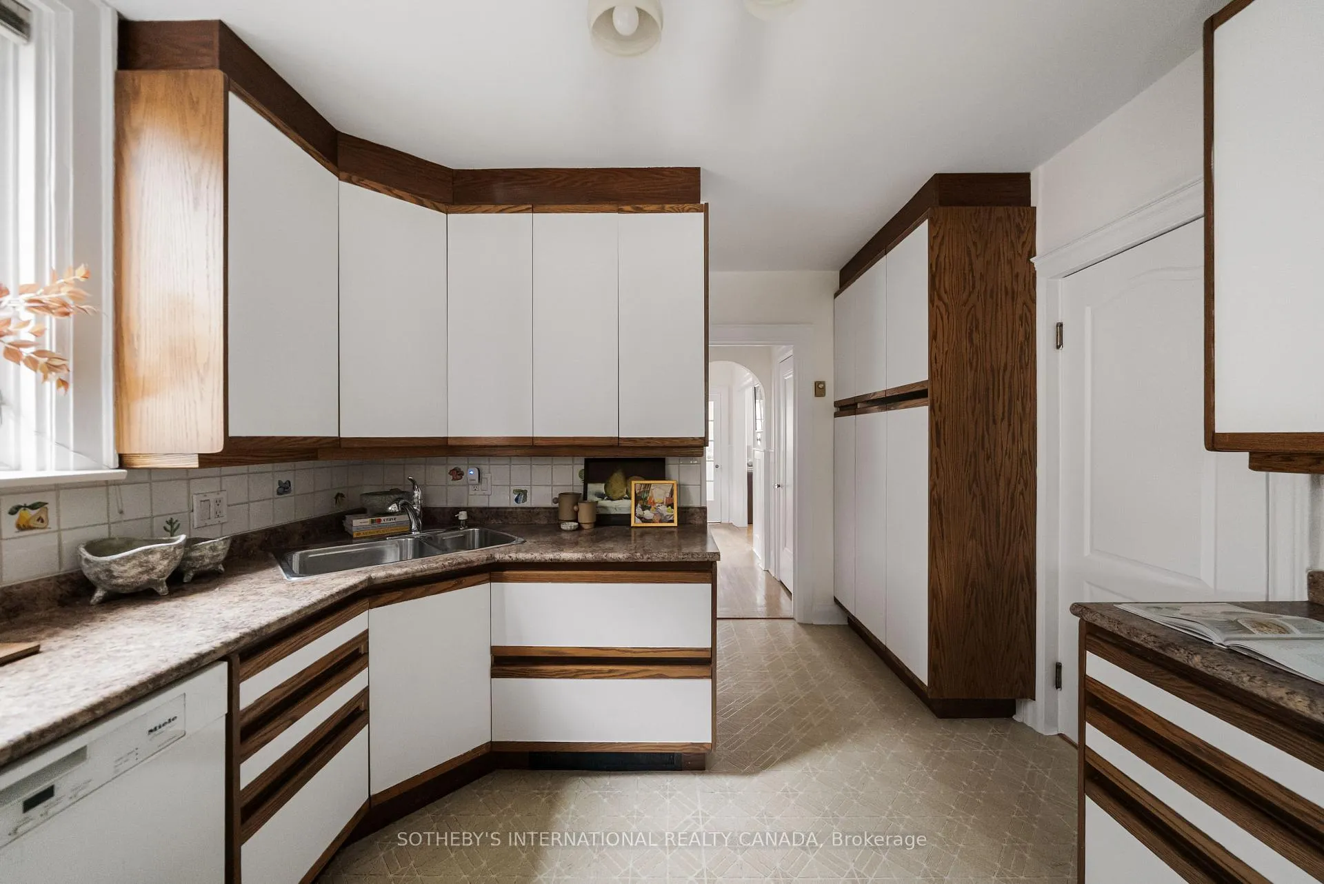 Photo 21 of 95 Highbourne Road, Toronto, Yonge-Eglinton — HOMEH