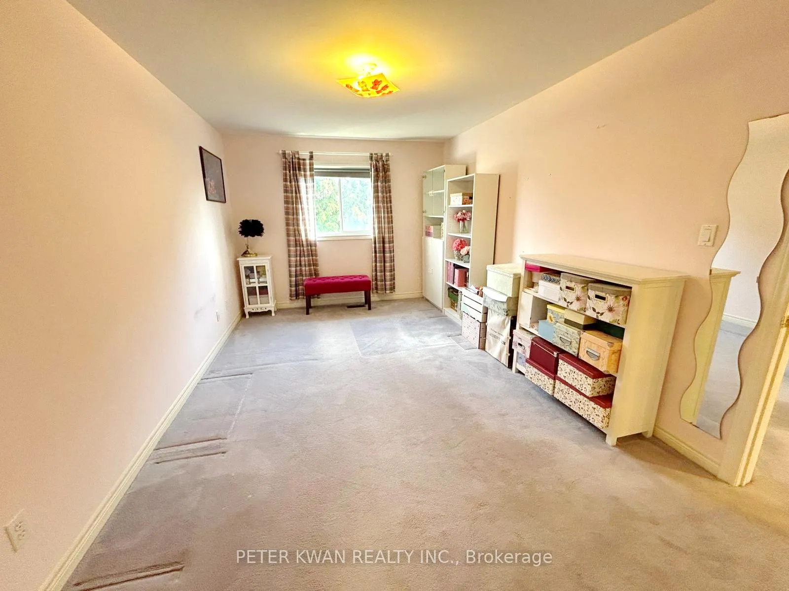Photo 19 of 231 Pinewood Drive, Vaughan, Crestwood-Springfarm-Yorkhill — HOMEH