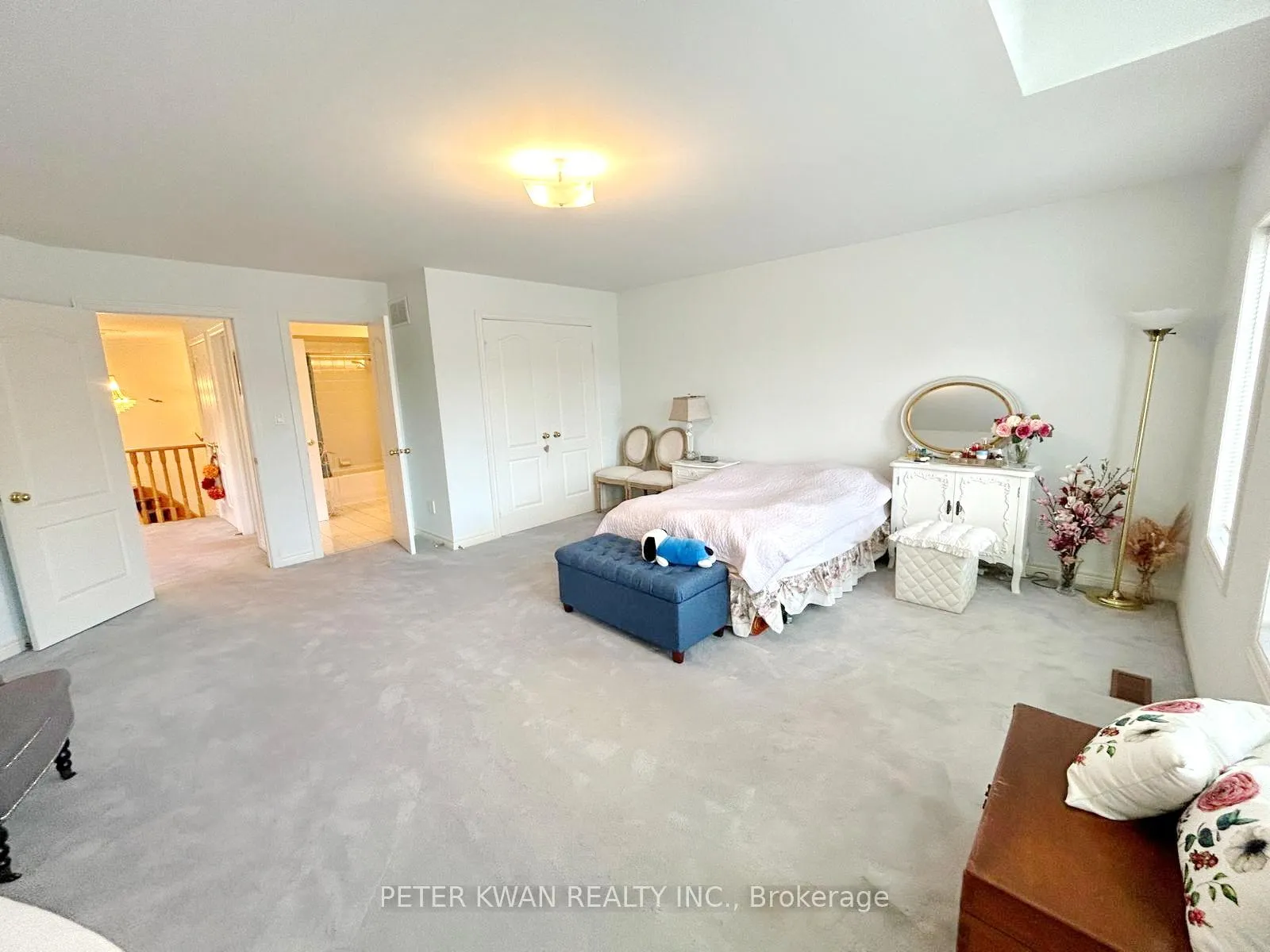Photo 25 of 231 Pinewood Drive, Vaughan, Crestwood-Springfarm-Yorkhill — HOMEH