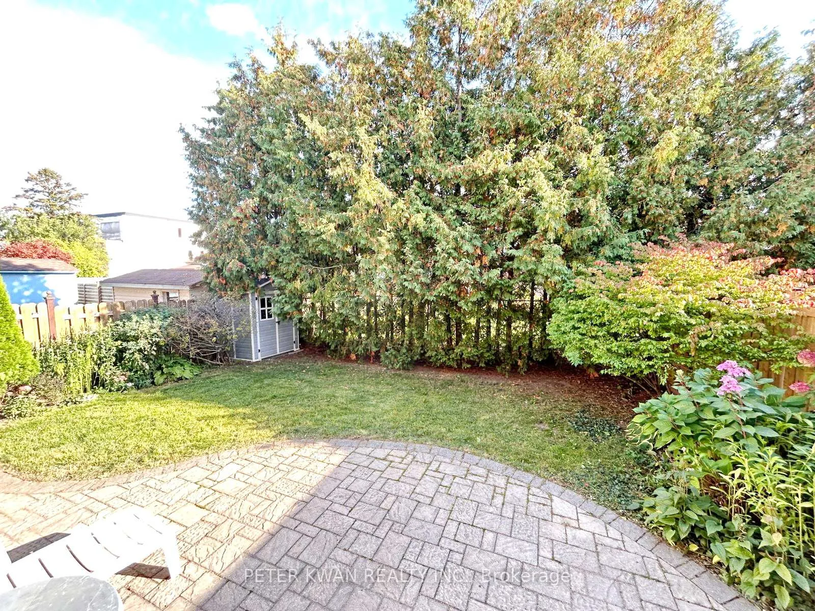 Photo 41 of 231 Pinewood Drive, Vaughan, Crestwood-Springfarm-Yorkhill — HOMEH
