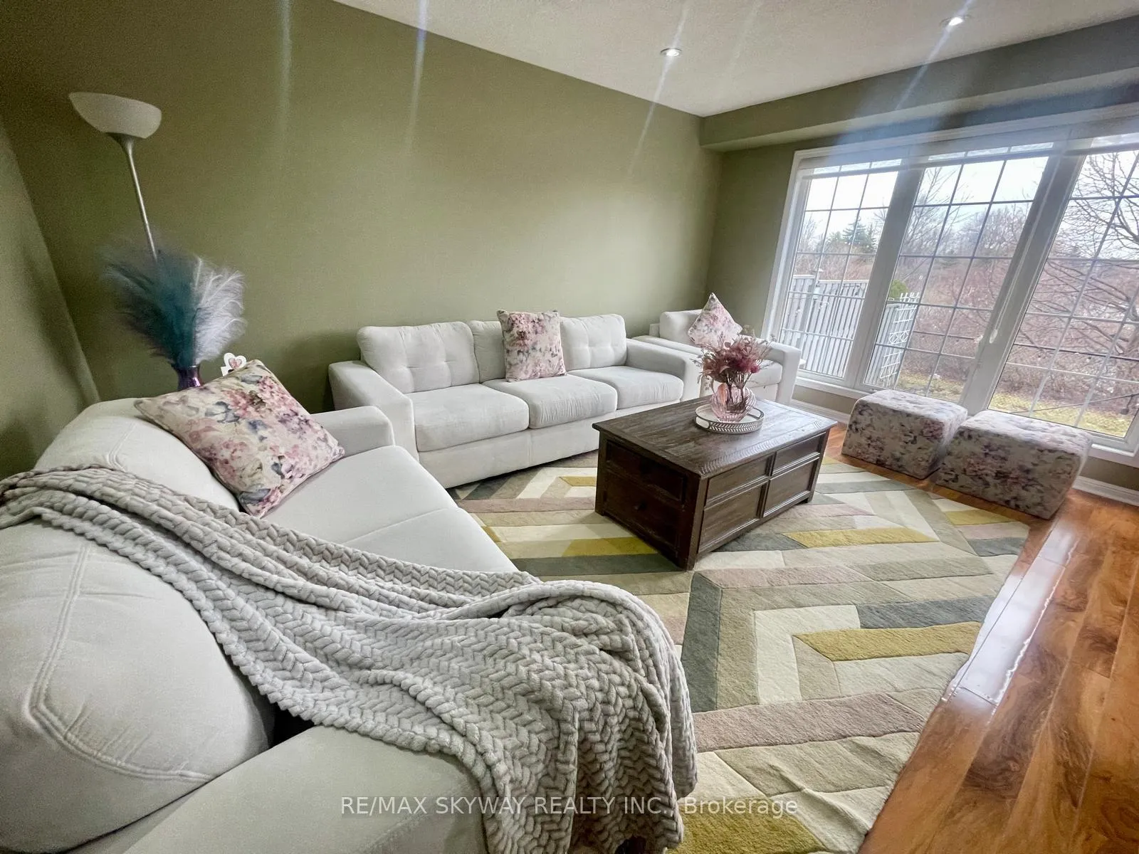 Photo 7 of 90 Sweetwood Circle, Brampton, Fletcher's Meadow — HOMEH