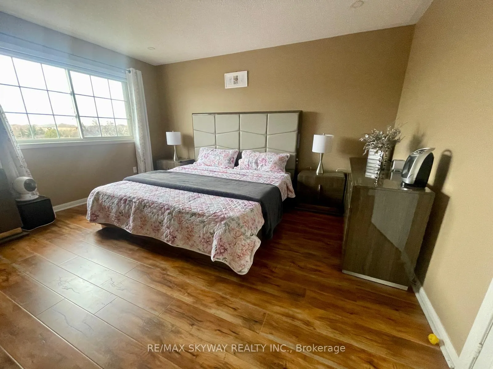 Photo 19 of 90 Sweetwood Circle, Brampton, Fletcher's Meadow — HOMEH