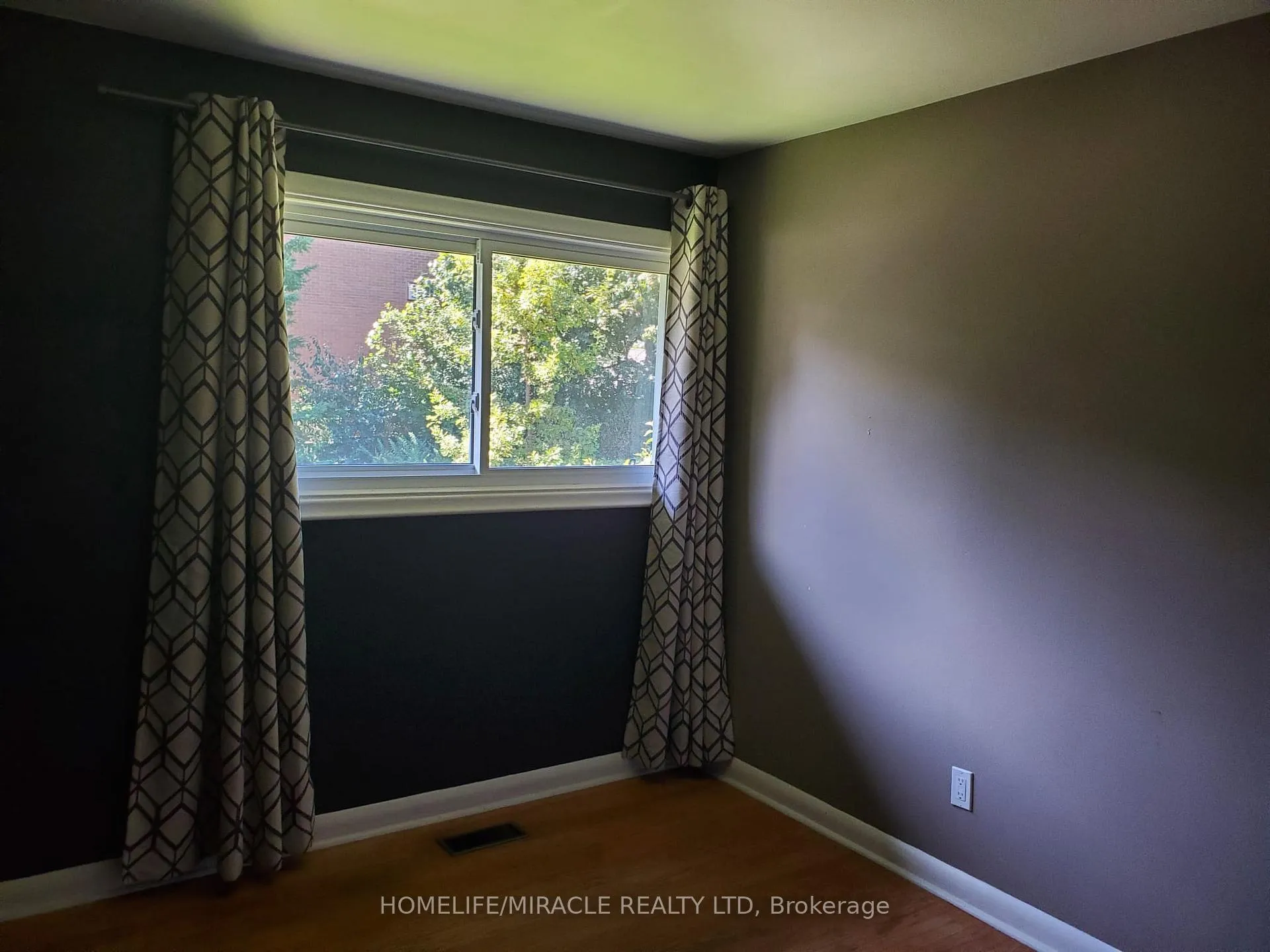 Photo 9 of 22 Duffin Street, Ajax, Central West — HOMEH