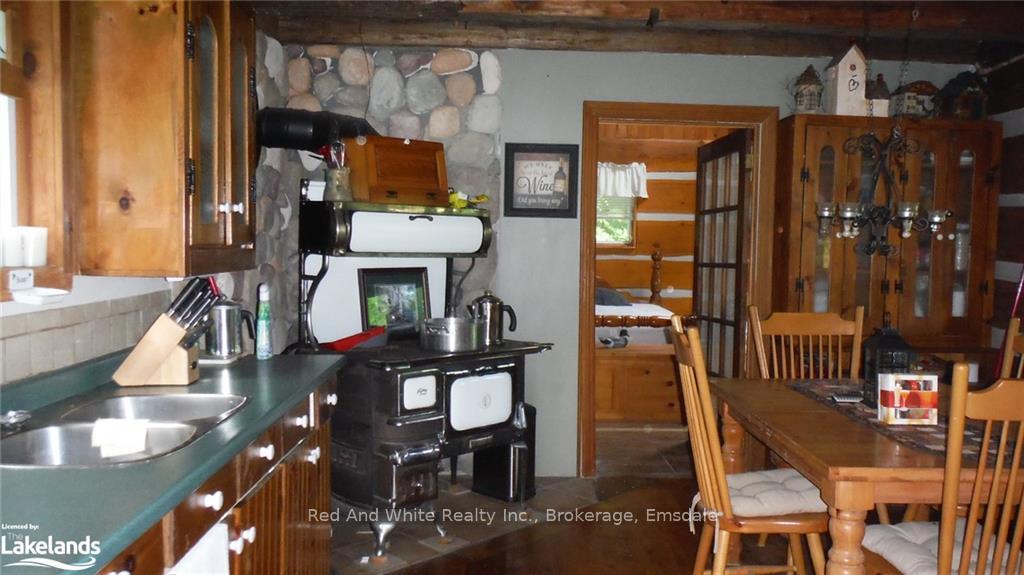 Photo 3 of 3301C Axe Lake Road, McMurrich/Monteith, Monteith — HOMEH