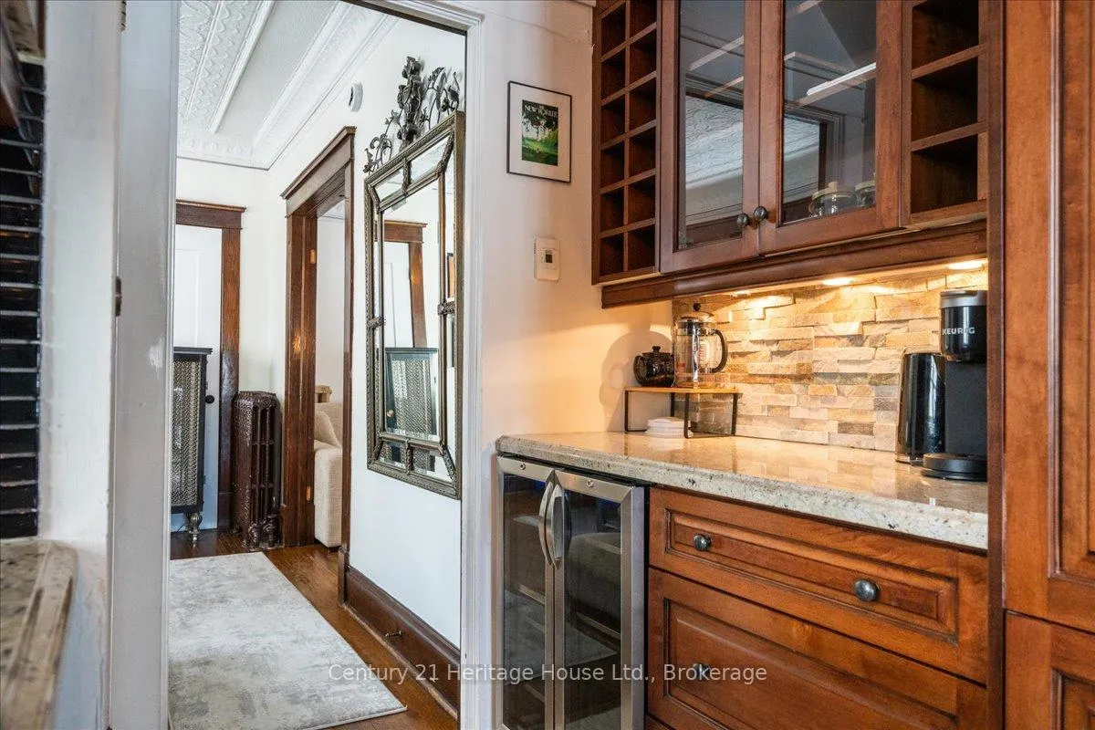 Photo 8 of 184 Weber Street E, Kitchener — HOMEH