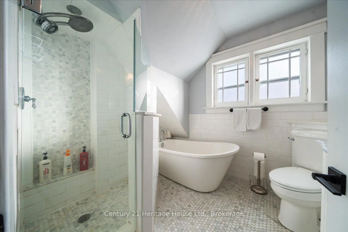 Photo 29 of 184 Weber Street E, Kitchener — HOMEH