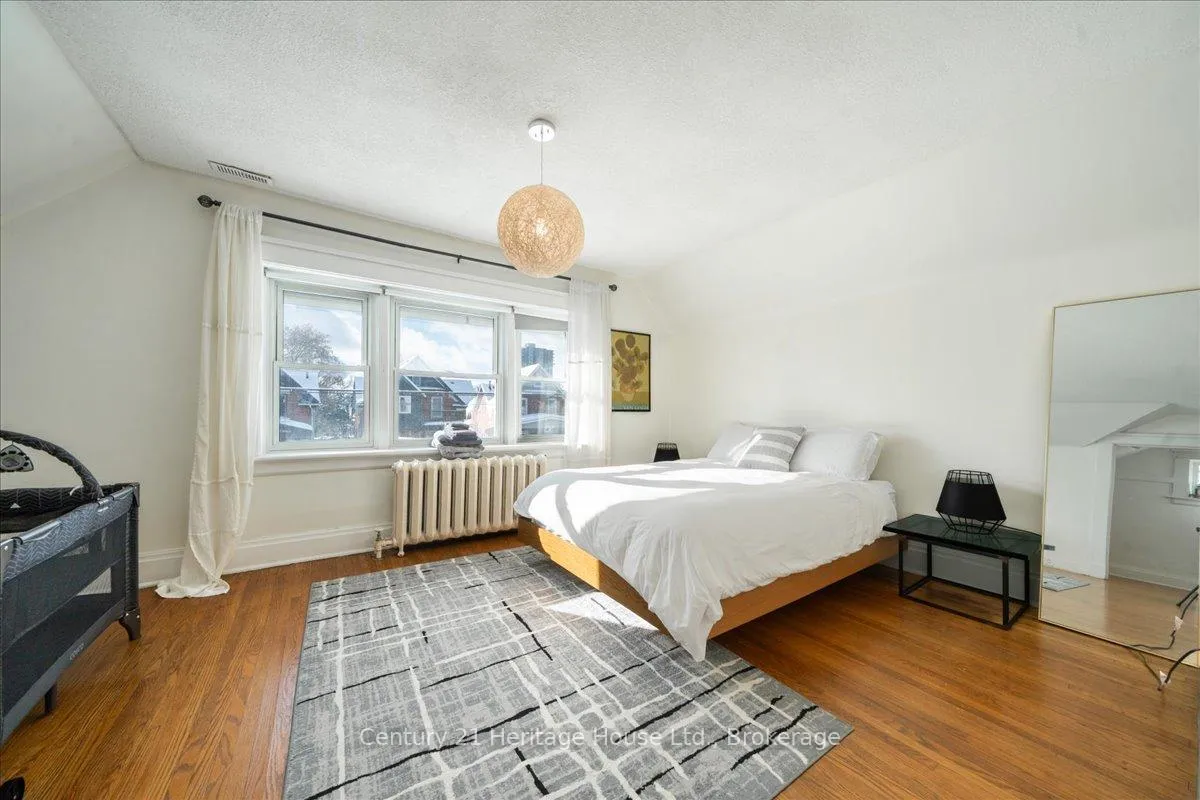 Photo 40 of 184 Weber Street E, Kitchener — HOMEH