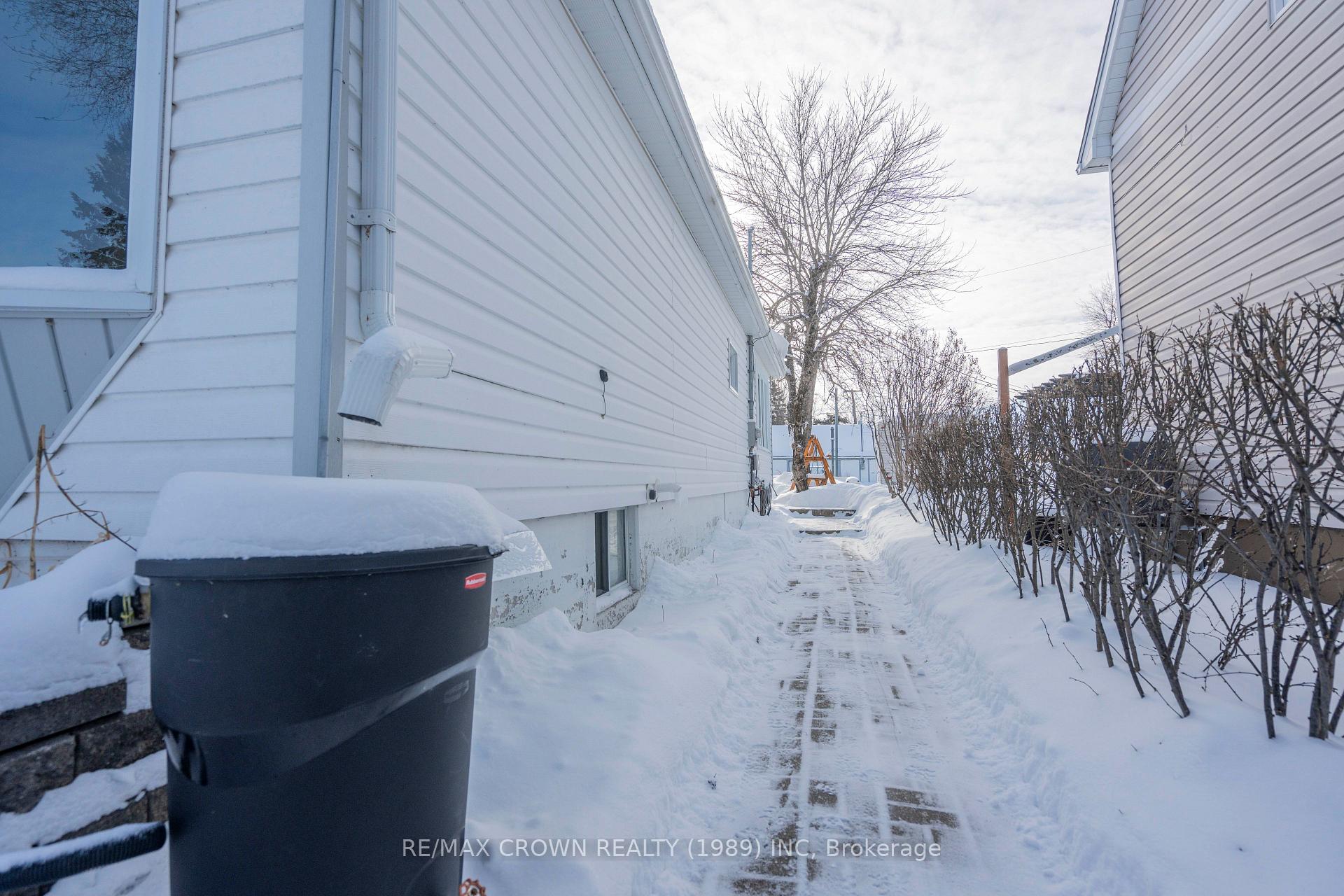 Photo 2 of 63 Bowman Avenue, Kapuskasing — HOMEH