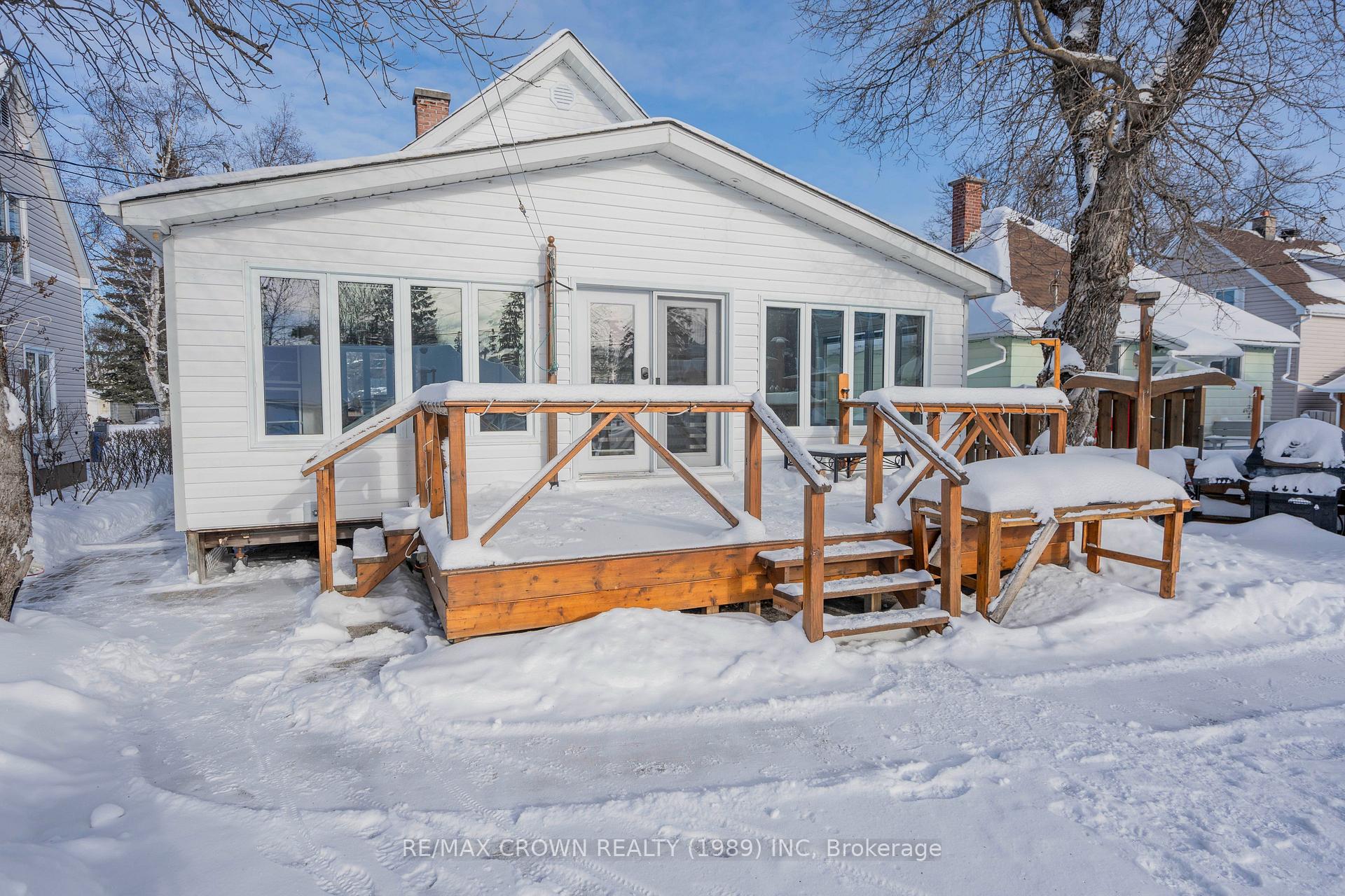 Photo 5 of 63 Bowman Avenue, Kapuskasing — HOMEH
