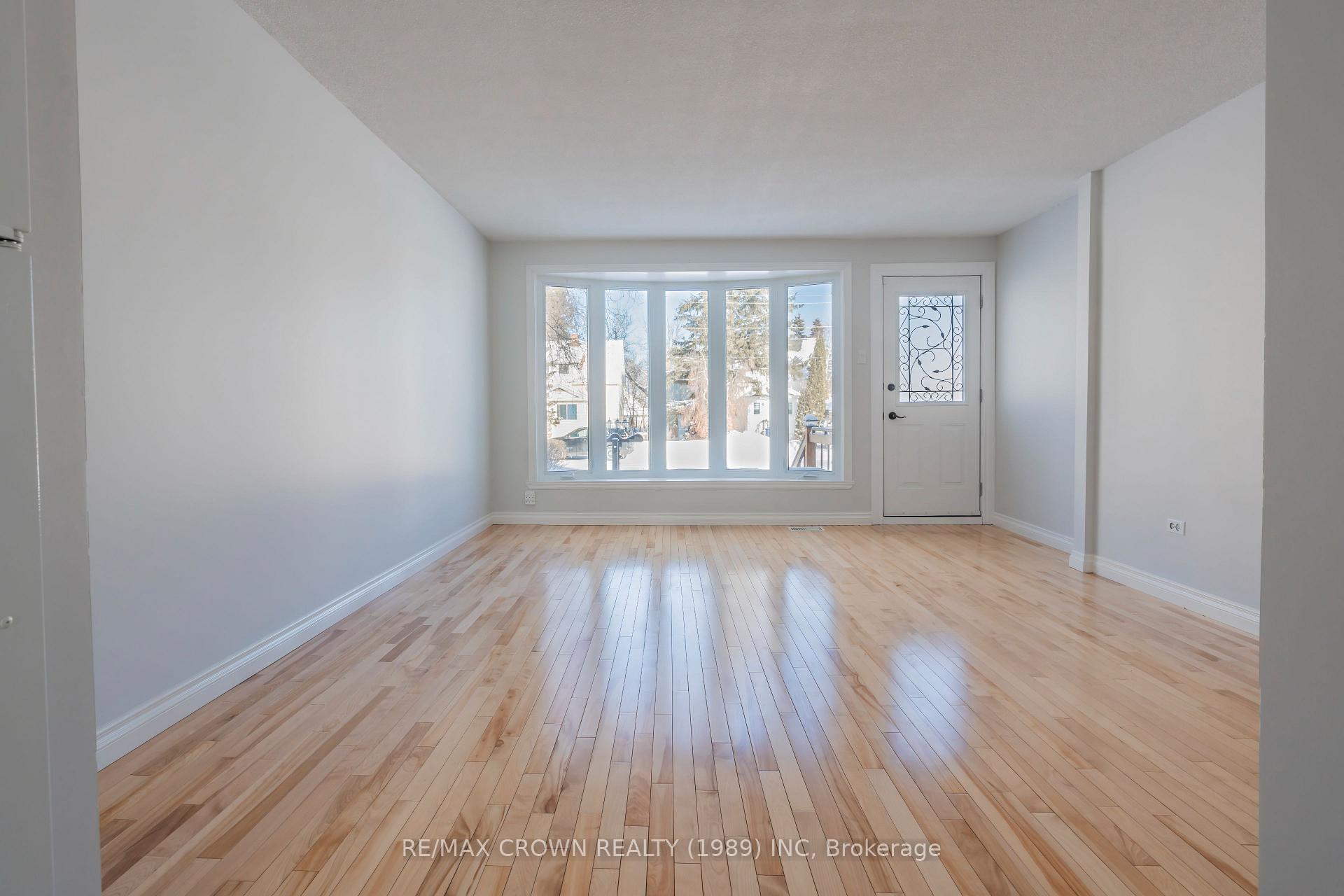 Photo 15 of 63 Bowman Avenue, Kapuskasing — HOMEH