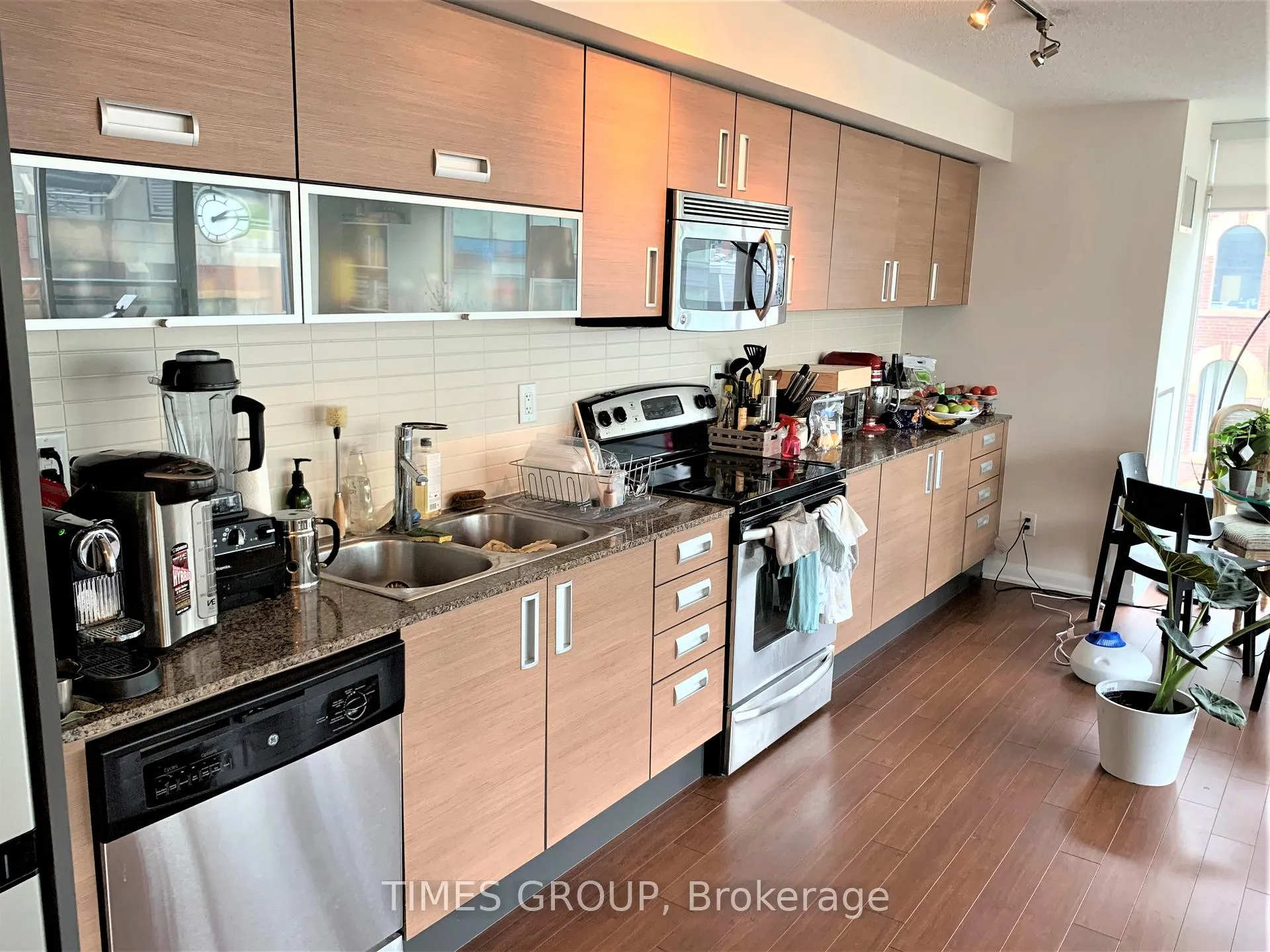 Photo 4 of Unit 606, 205 Frederick Street, Toronto, Moss Park — HOMEH
