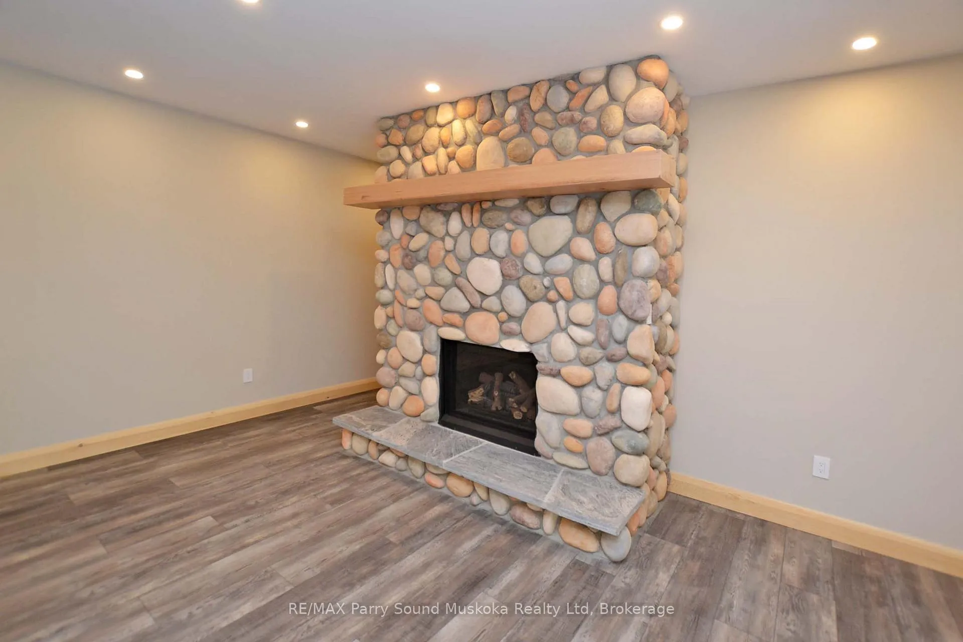 Photo 28 of 13 Smokey Road, Whitestone, Hagerman — HOMEH