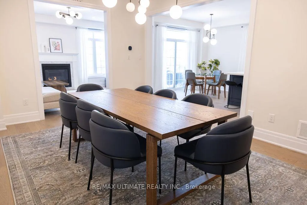 Photo 9 of 12 Branigan Crescent, Halton Hills, Georgetown — HOMEH