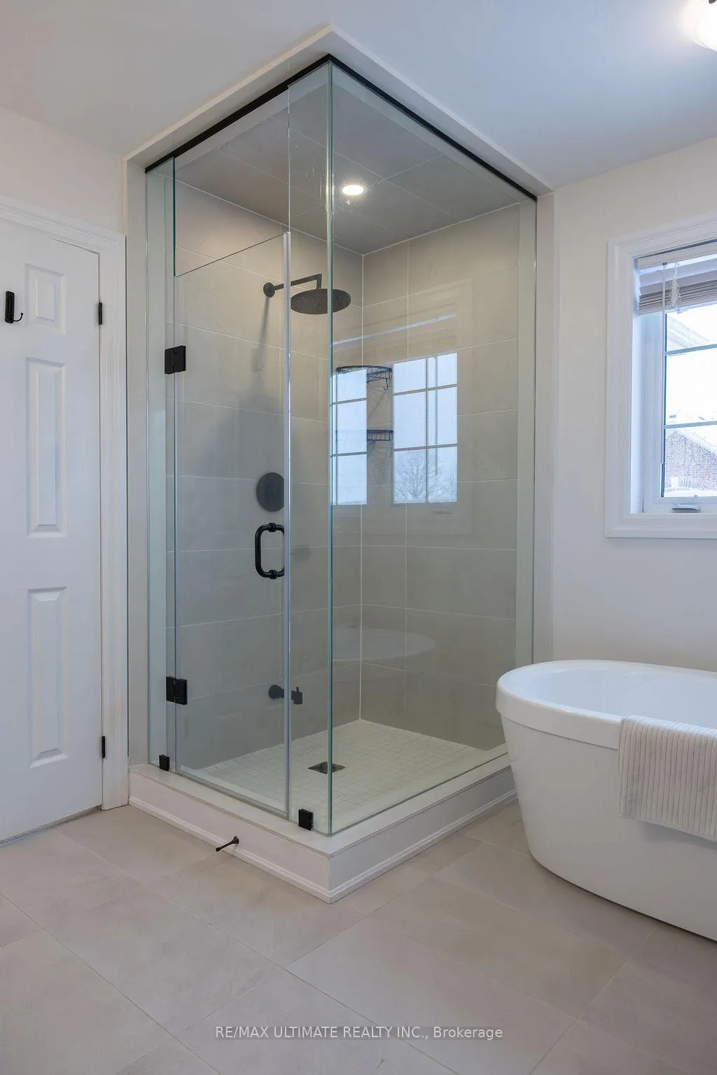 Photo 31 of 12 Branigan Crescent, Halton Hills, Georgetown — HOMEH