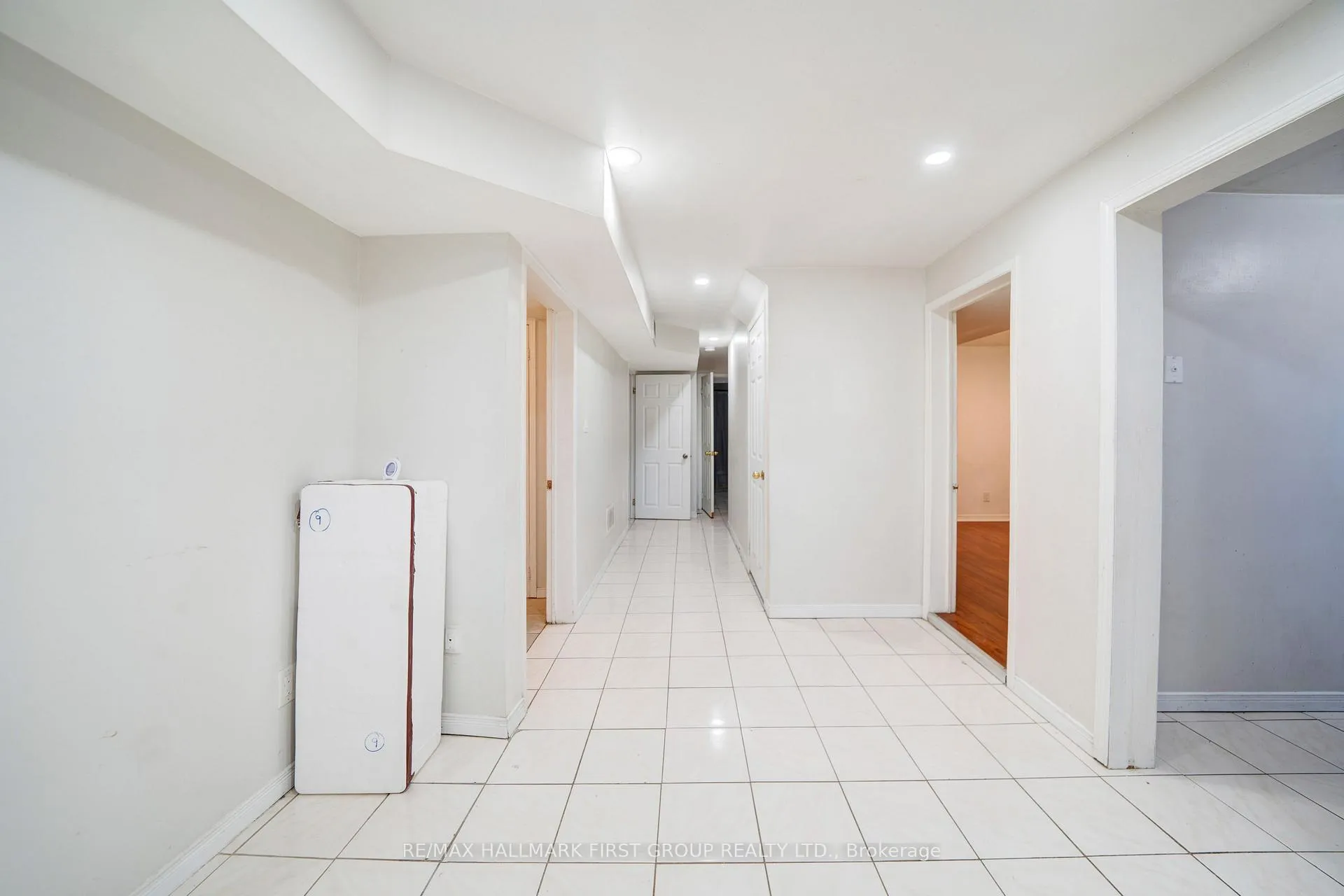 Photo 8 of 5 Claresholme Drive, Scarborough, Highland Creek — HOMEH