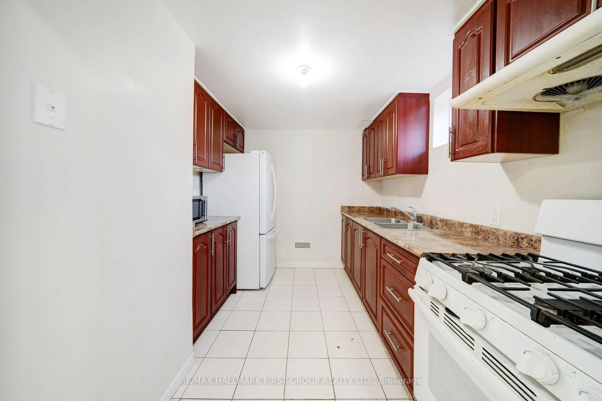 Photo 10 of 5 Claresholme Drive, Scarborough, Highland Creek — HOMEH
