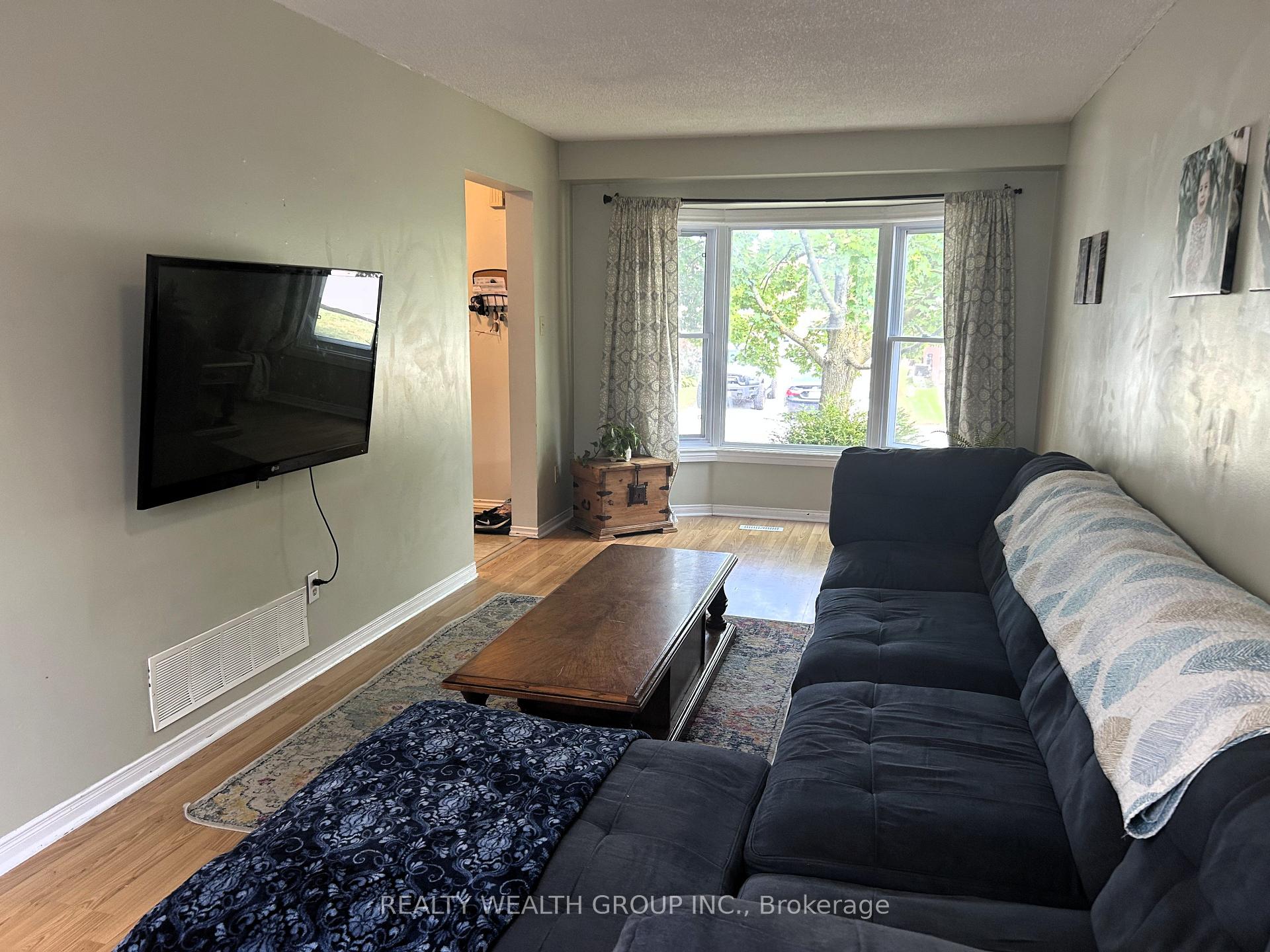 Photo 17 of 1226 Benson Street, Innisfil, Alcona — HOMEH
