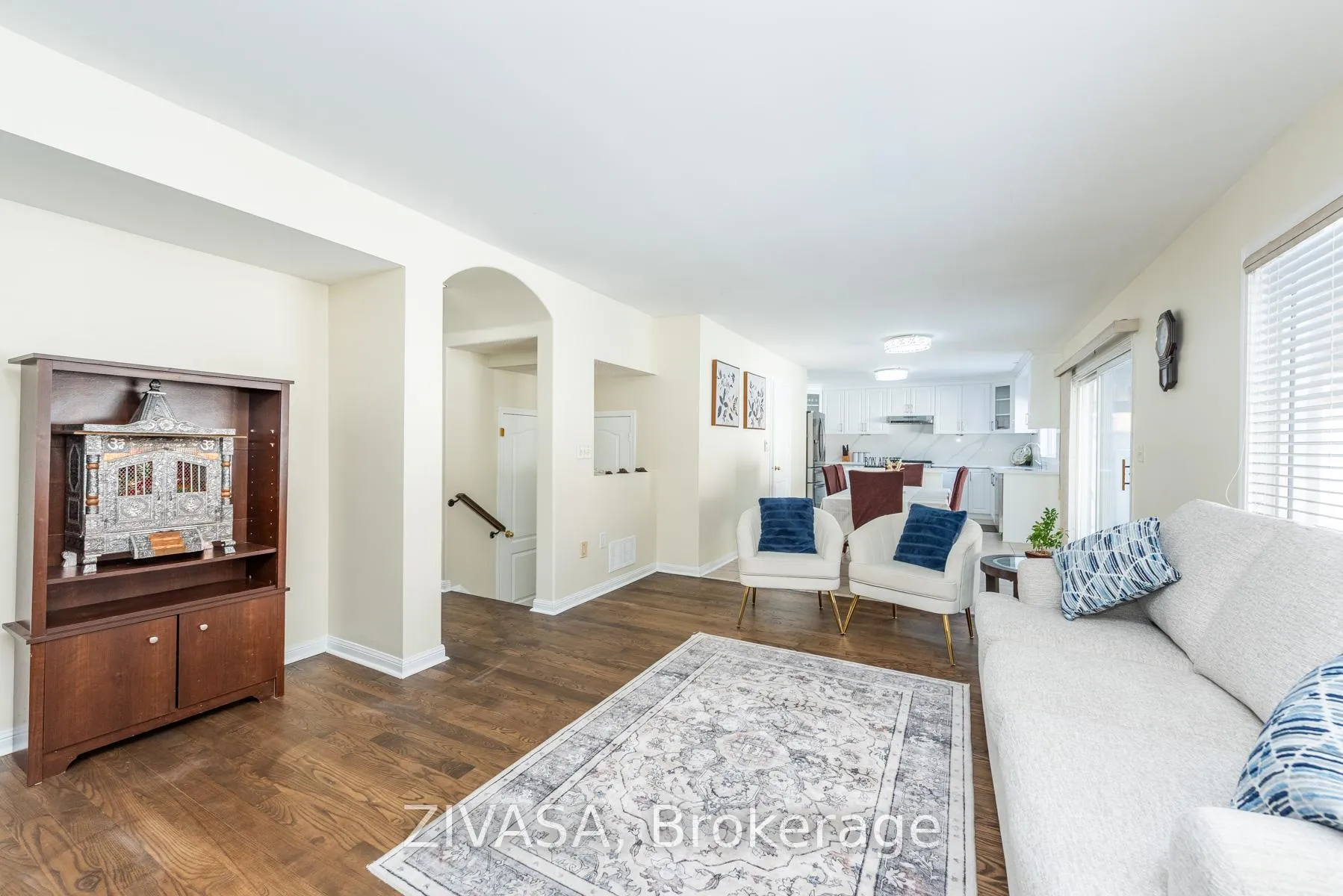 Photo 7 of 10 Upshall Drive, Brampton, Vales of Castlemore — HOMEH
