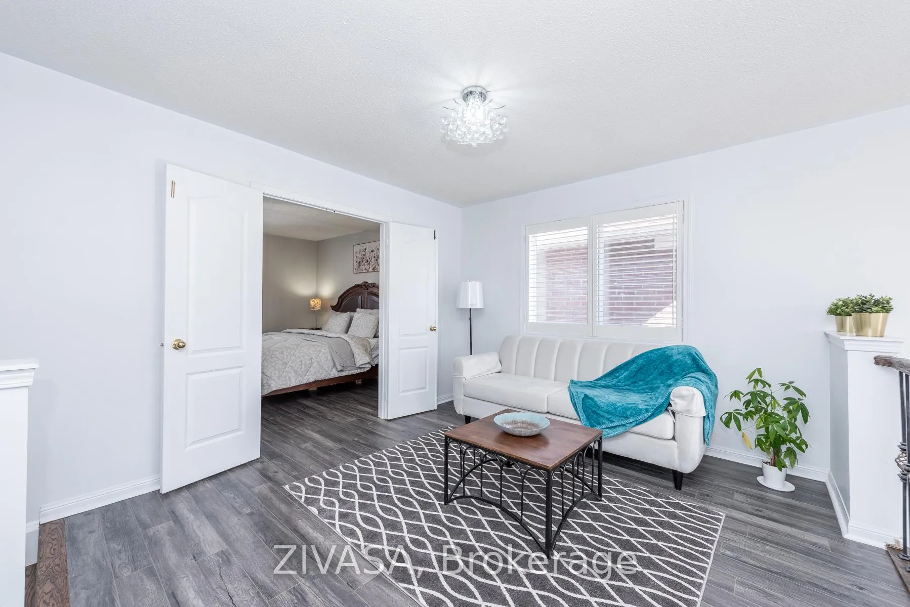 Photo 16 of 10 Upshall Drive, Brampton, Vales of Castlemore — HOMEH
