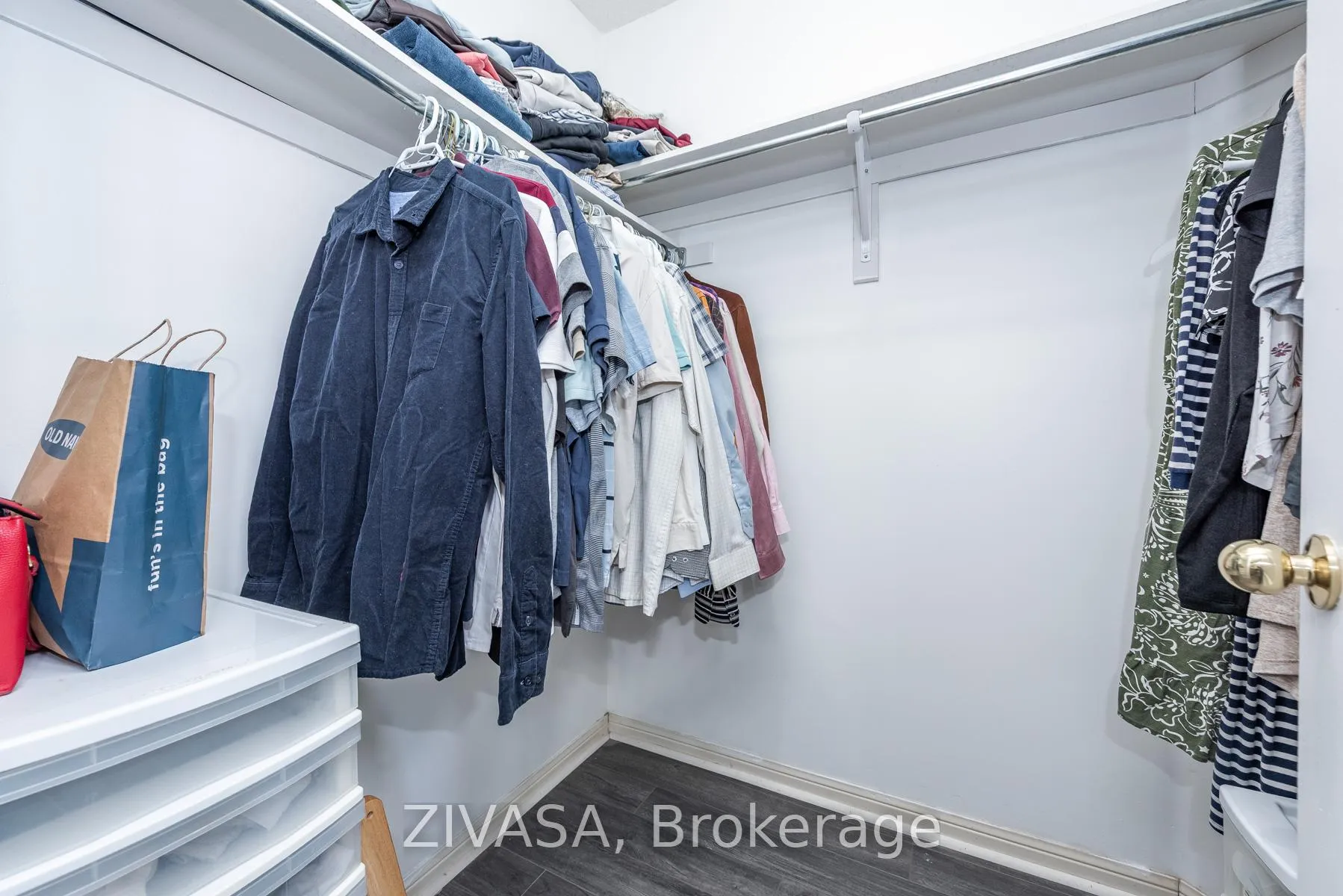Photo 17 of 10 Upshall Drive, Brampton, Vales of Castlemore — HOMEH
