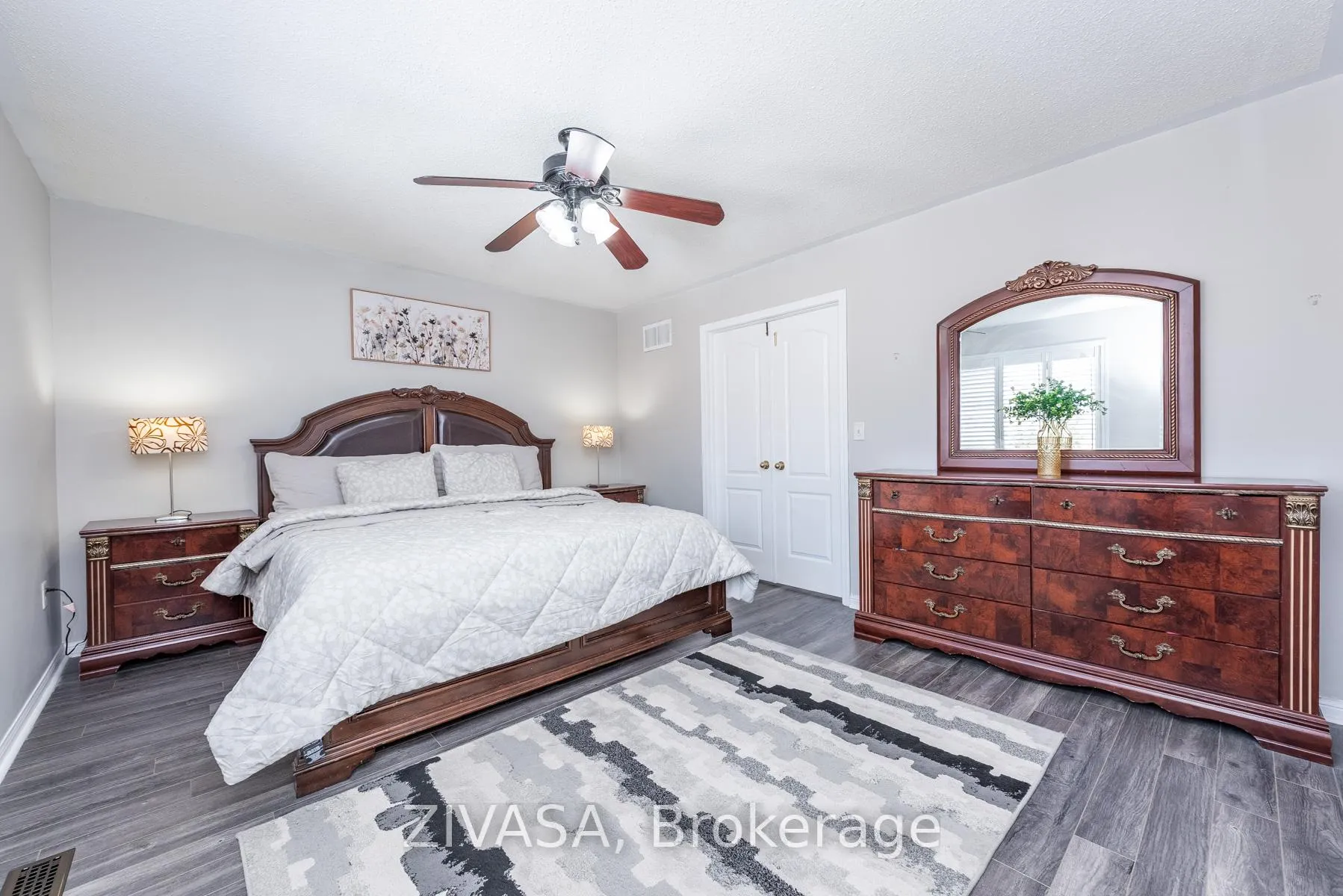 Photo 18 of 10 Upshall Drive, Brampton, Vales of Castlemore — HOMEH