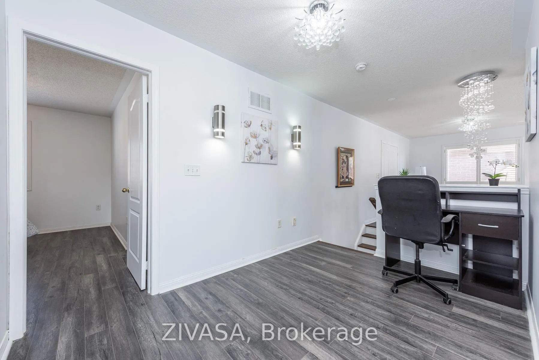 Photo 24 of 10 Upshall Drive, Brampton, Vales of Castlemore — HOMEH