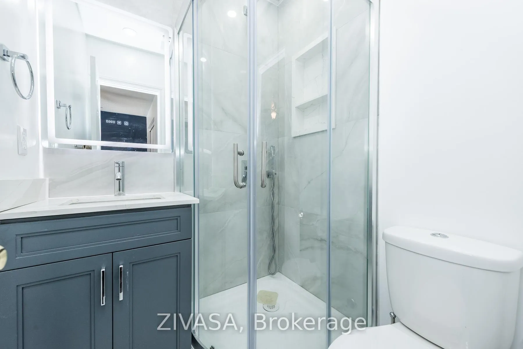 Photo 31 of 10 Upshall Drive, Brampton, Vales of Castlemore — HOMEH