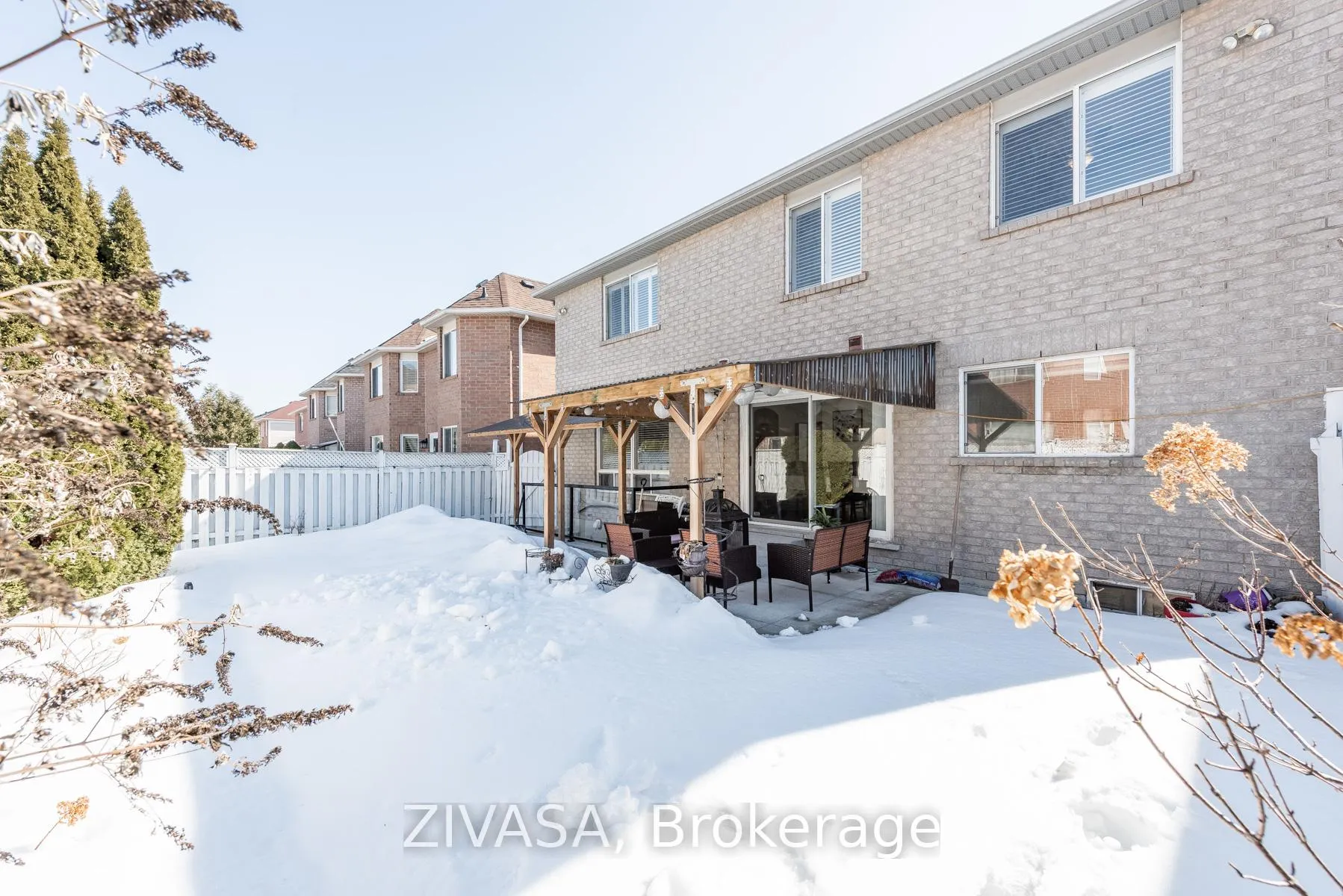 Photo 43 of 10 Upshall Drive, Brampton, Vales of Castlemore — HOMEH