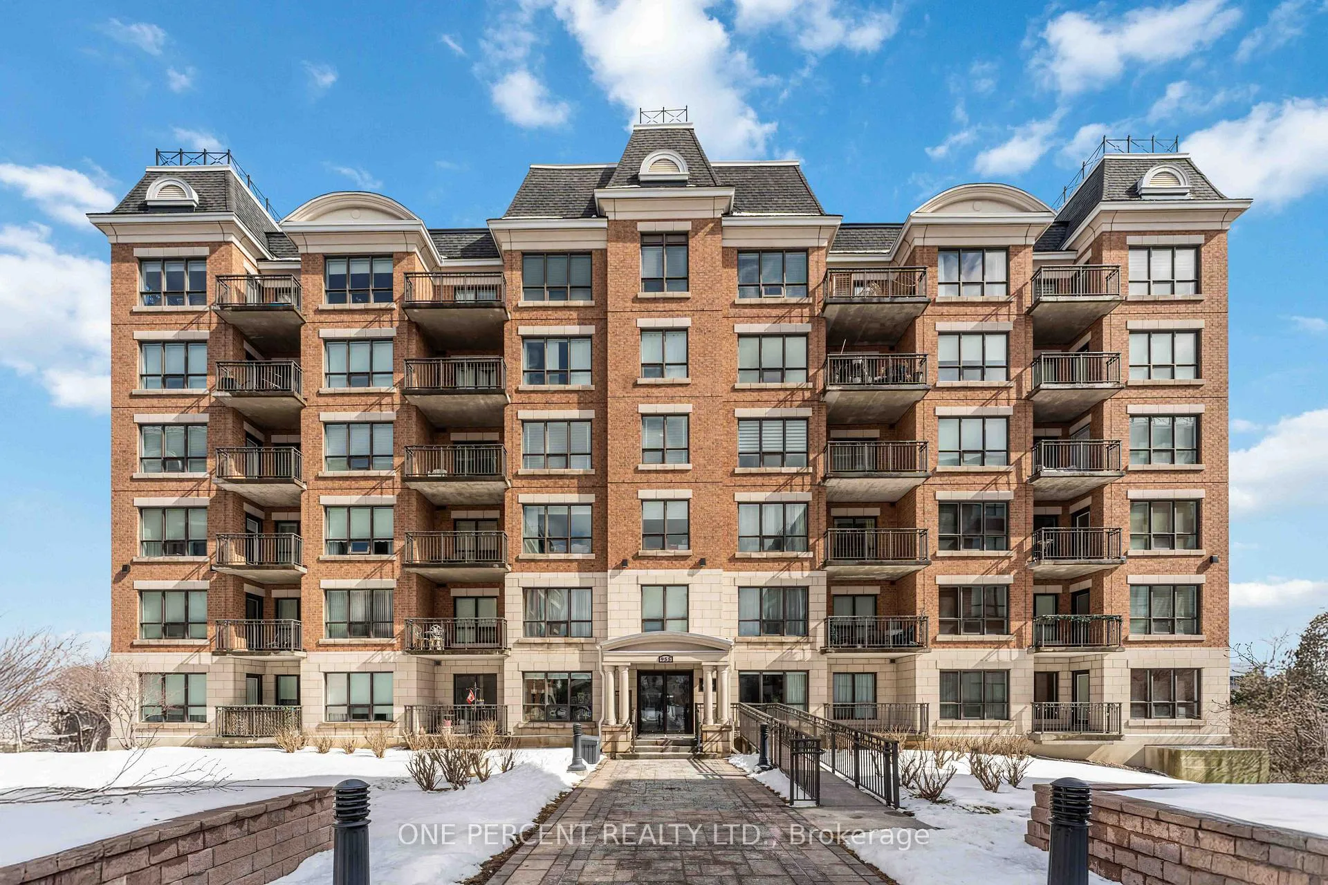 Front of Unit 316, 955 Beauparc Private
