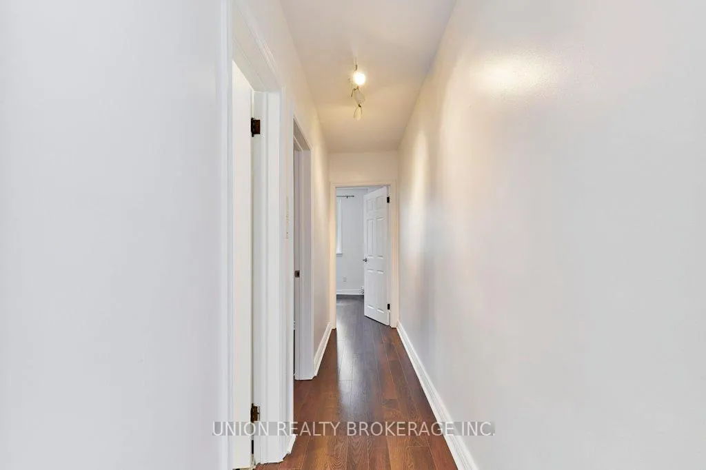 Photo 9 of Unit UPPER, 125 Willow Avenue, Toronto, The Beaches — HOMEH