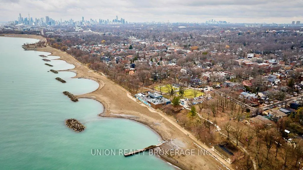 Photo 20 of Unit UPPER, 125 Willow Avenue, Toronto, The Beaches — HOMEH