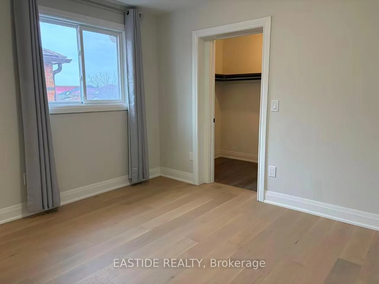 Photo 22 of 39 Coppard Avenue, Markham, Middlefield — HOMEH
