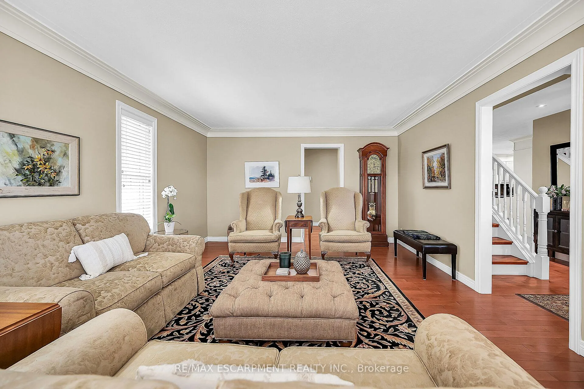 Photo 7 of 17 Angle Street, Norfolk, Simcoe — HOMEH