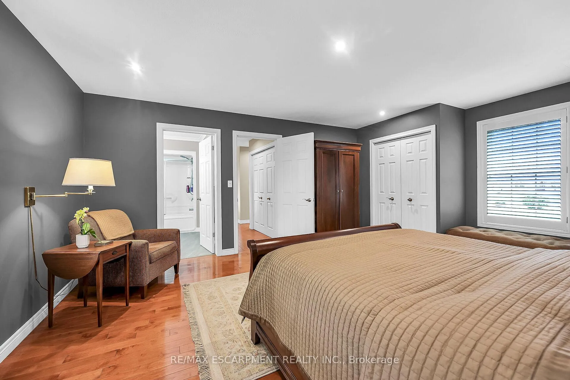 Photo 18 of 17 Angle Street, Norfolk, Simcoe — HOMEH