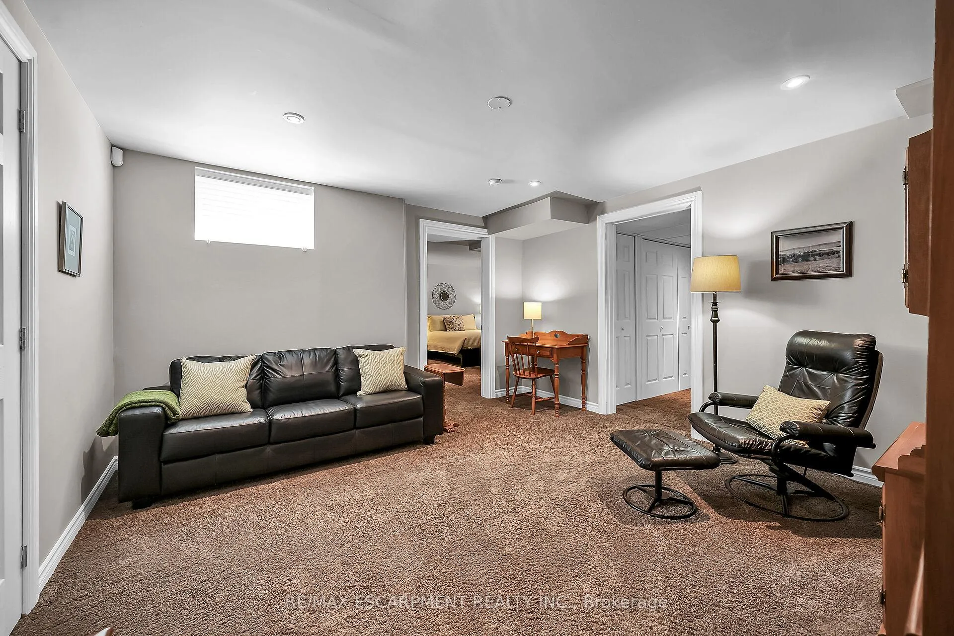 Photo 31 of 17 Angle Street, Norfolk, Simcoe — HOMEH